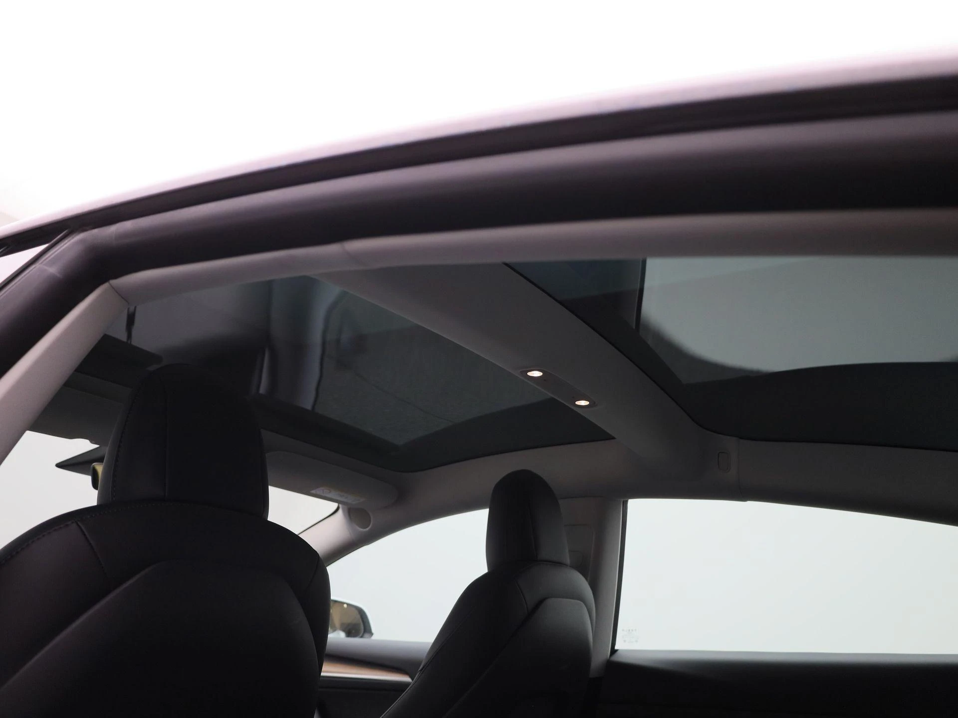 Tesla-Model 3-image-36