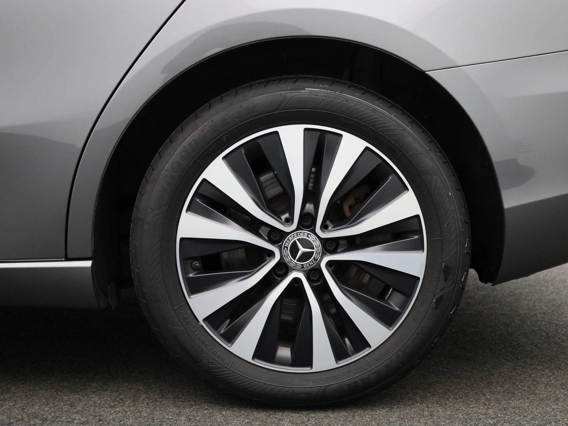 Mercedes-Benz-A-Klasse-image-12