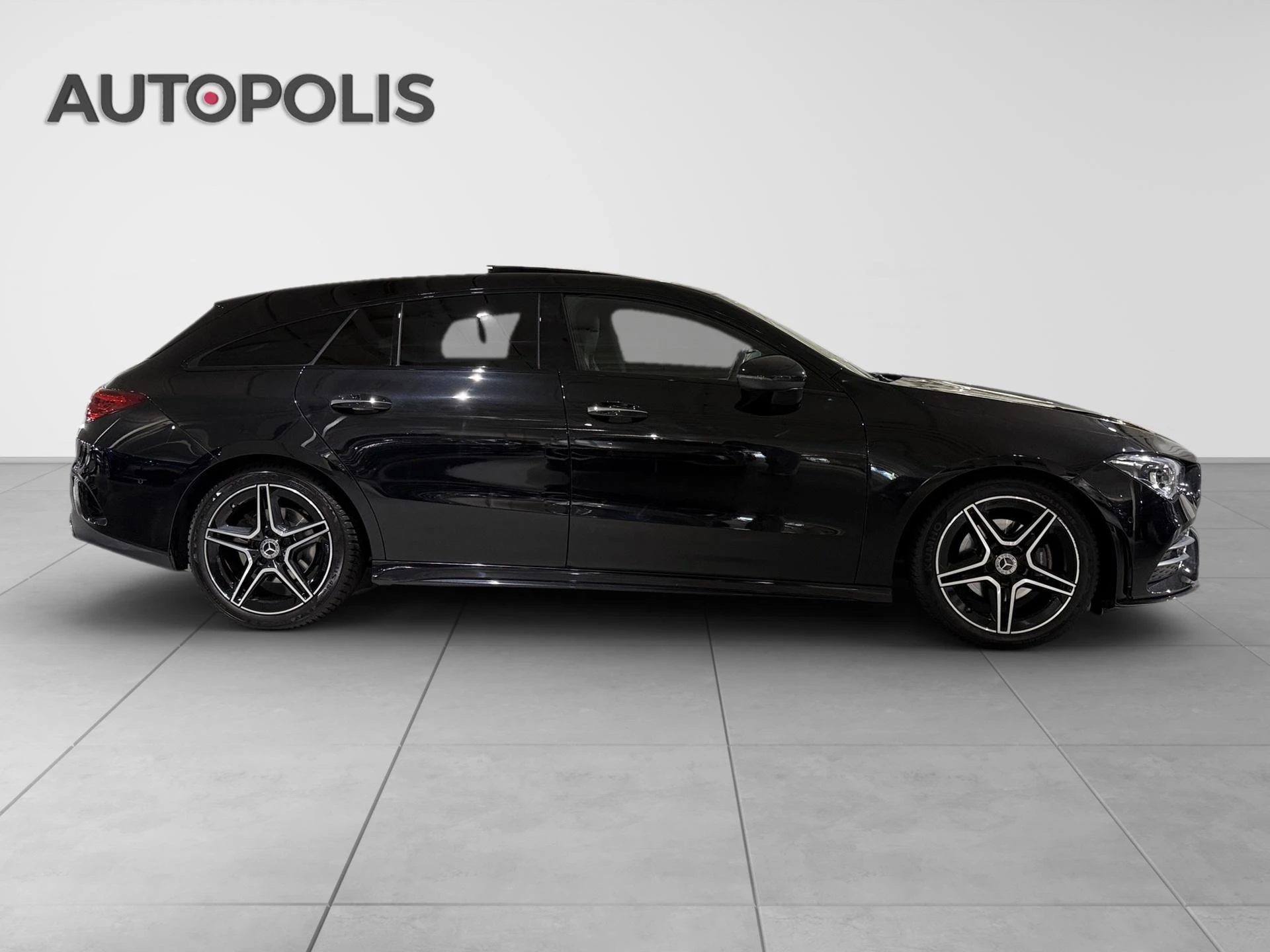 Mercedes-Benz-CLA-image-17
