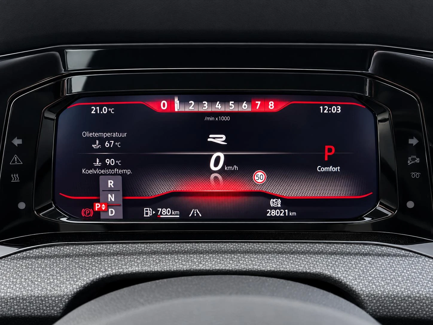 Volkswagen-Golf-image-9