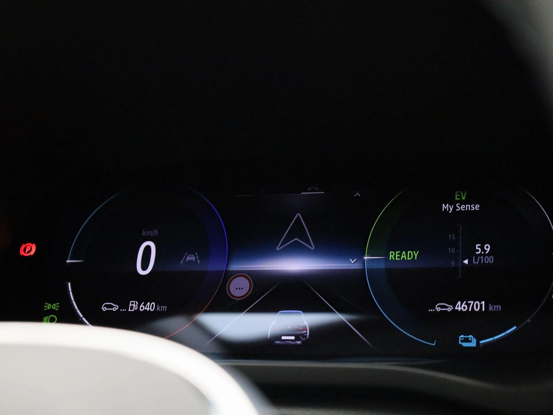 Renault-Arkana-image-25