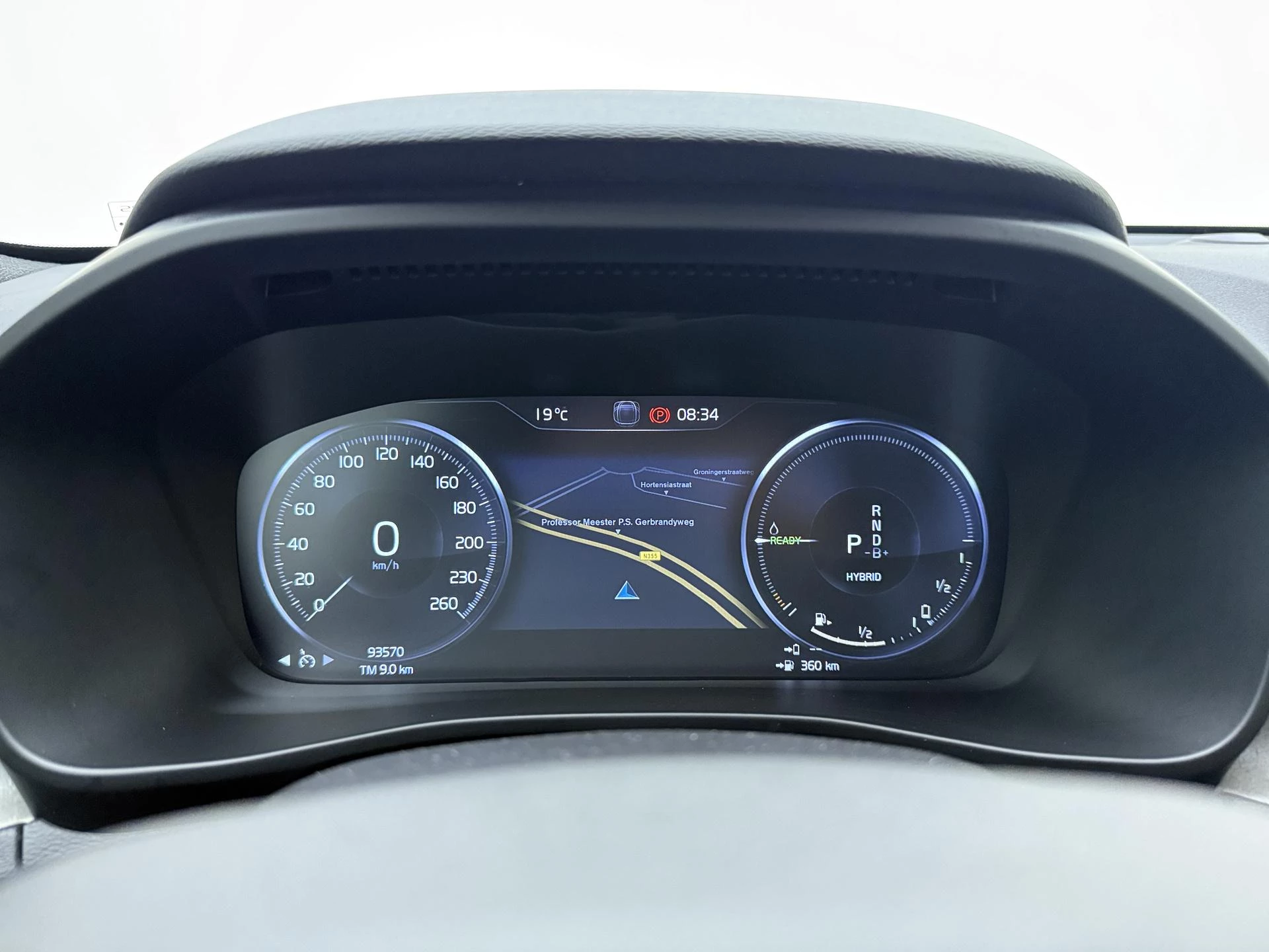 Volvo-XC40-image-20
