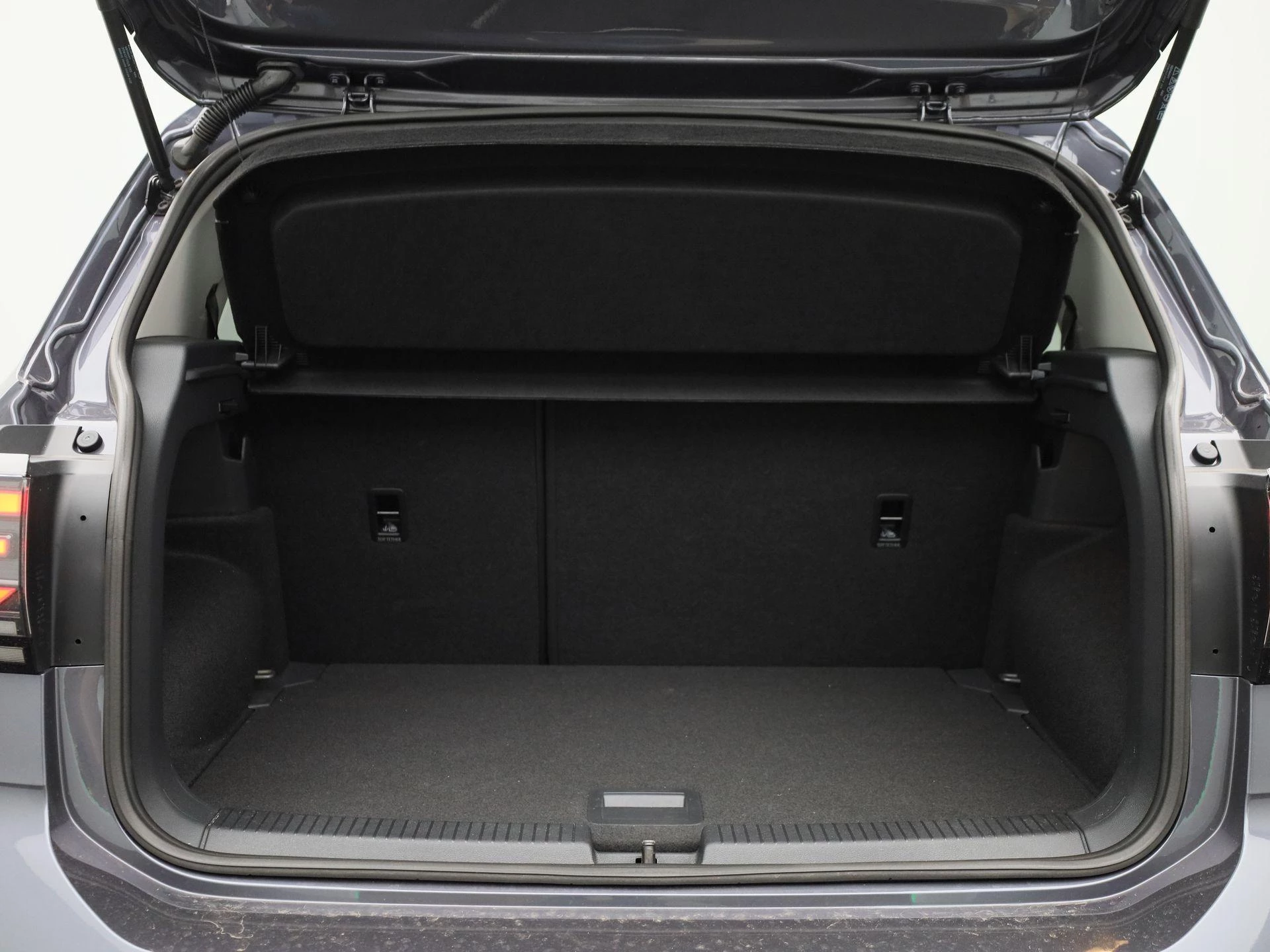 Volkswagen-T-Cross-image-13