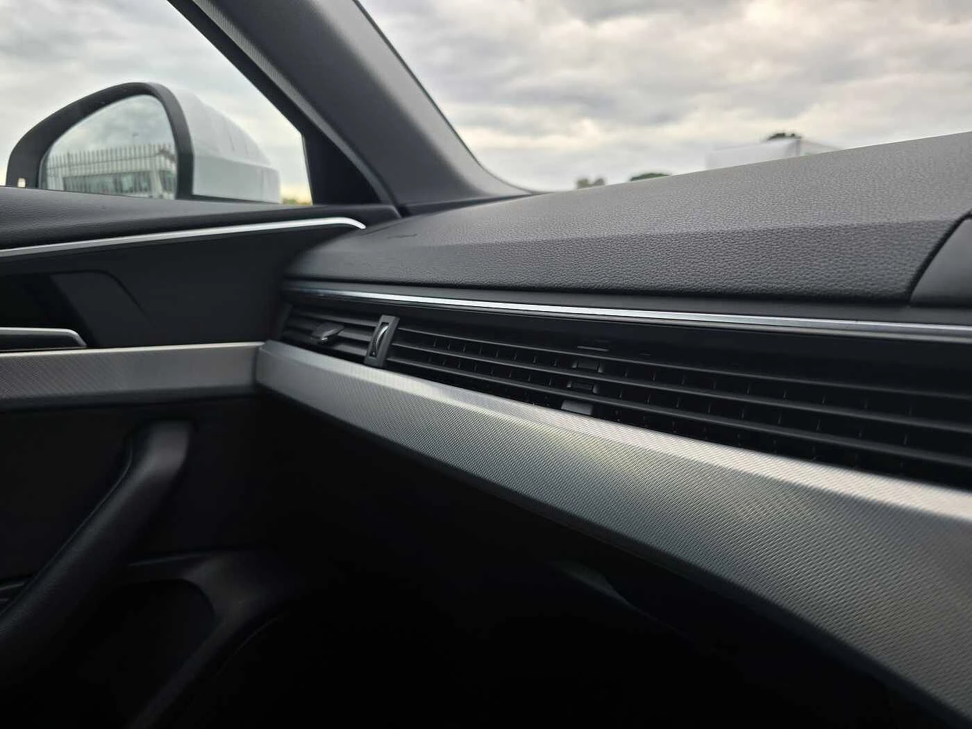 Audi-A4-image-25