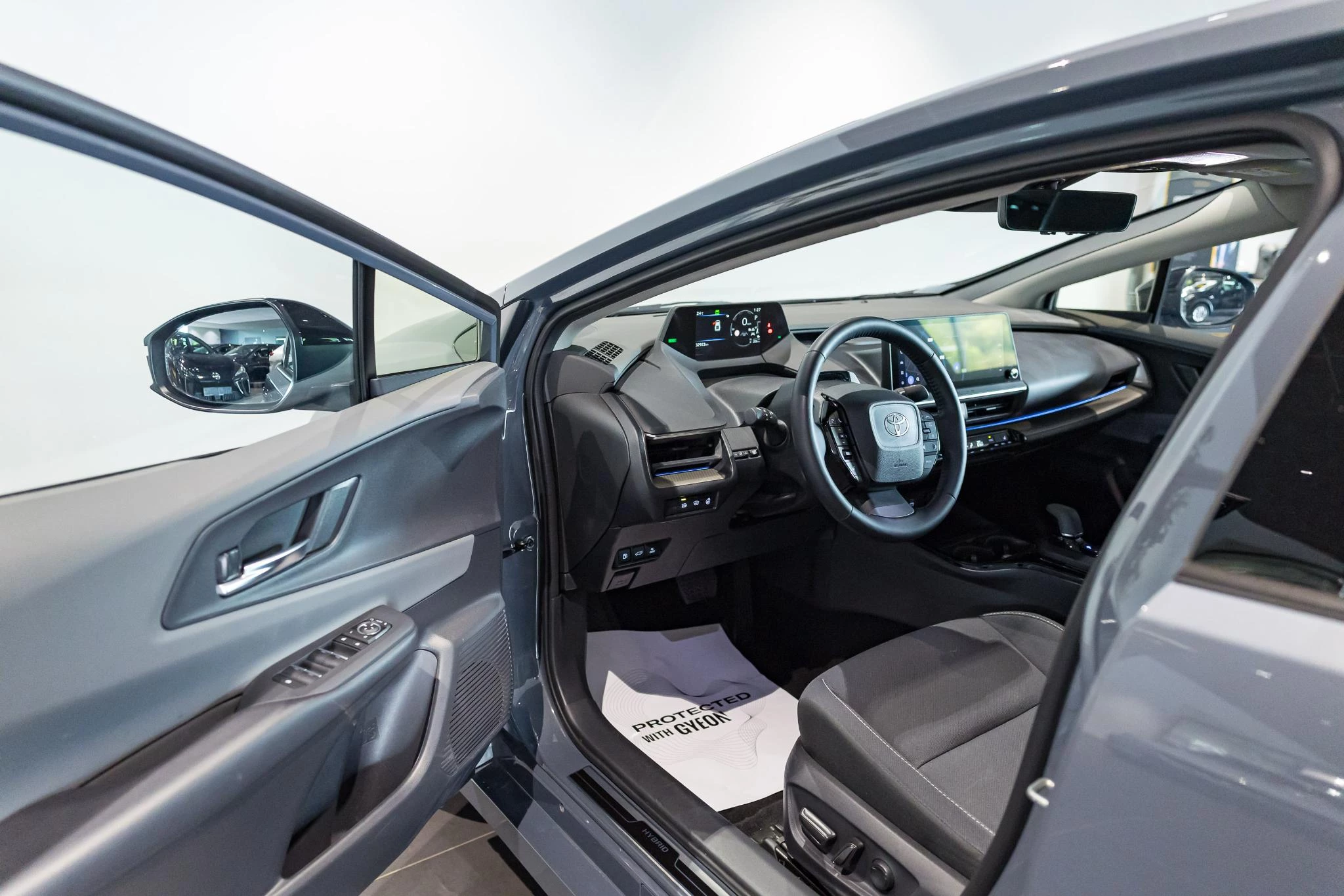 Toyota Prius 2.0 PHEV 164kW Premium Plus e-CVT
