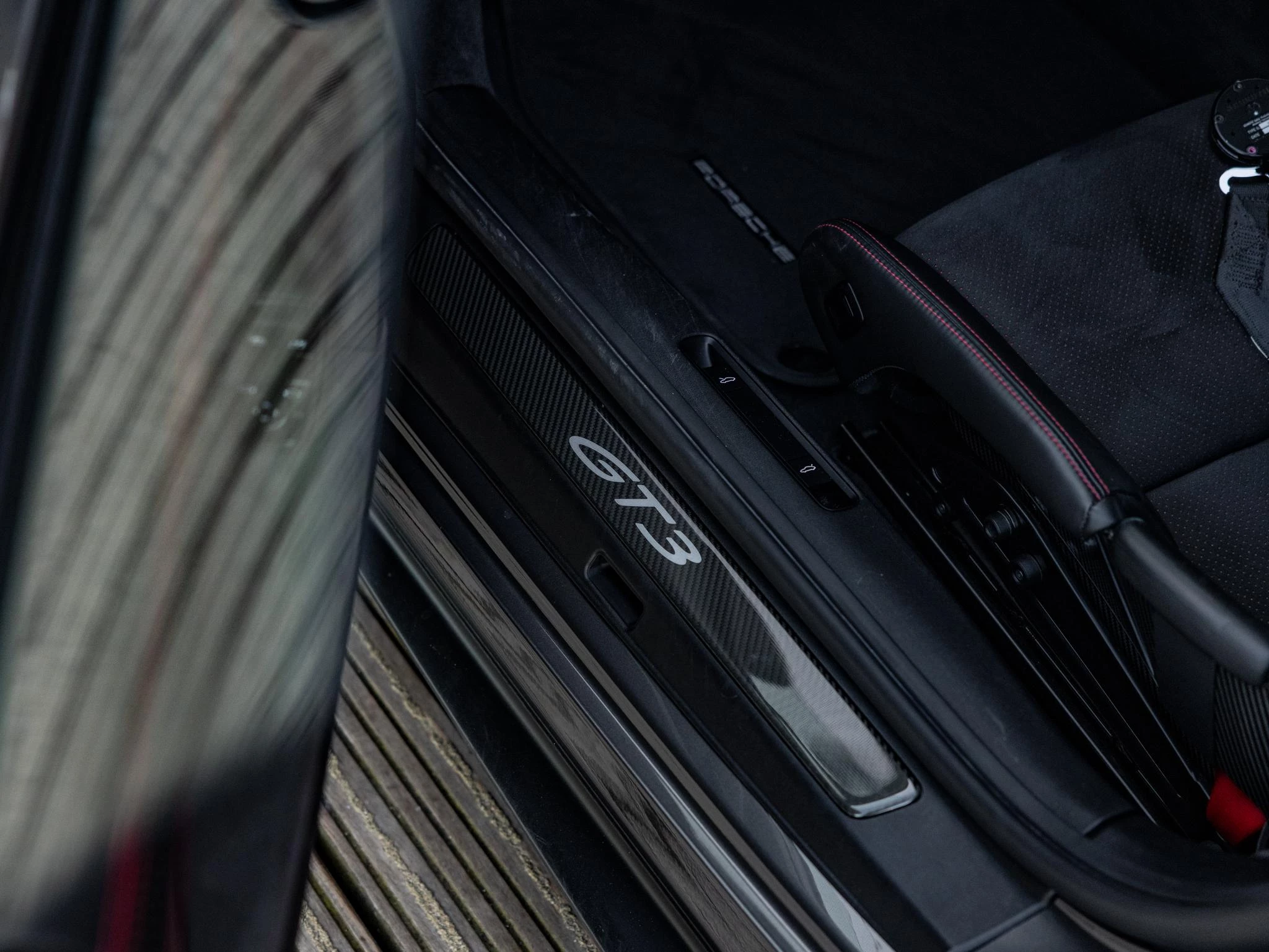 Porsche-911-image-18