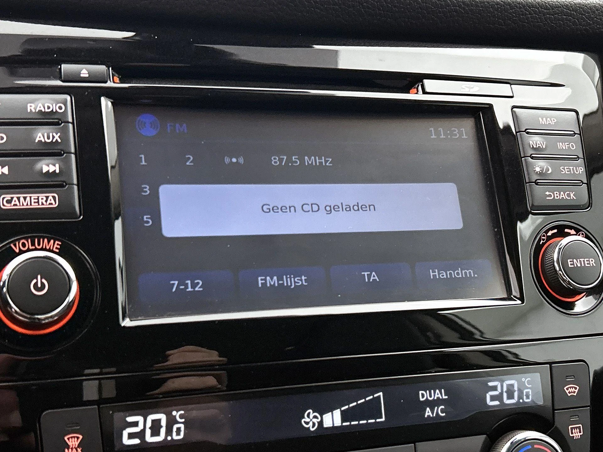 Nissan-QASHQAI-image-6
