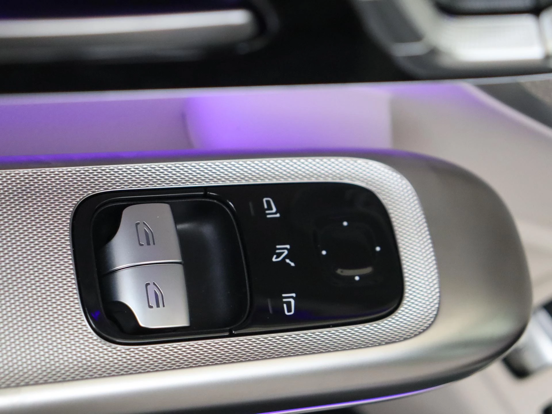 Mercedes-Benz-CLE-image-29