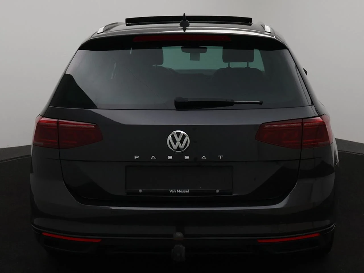 Volkswagen-Passat-image-21