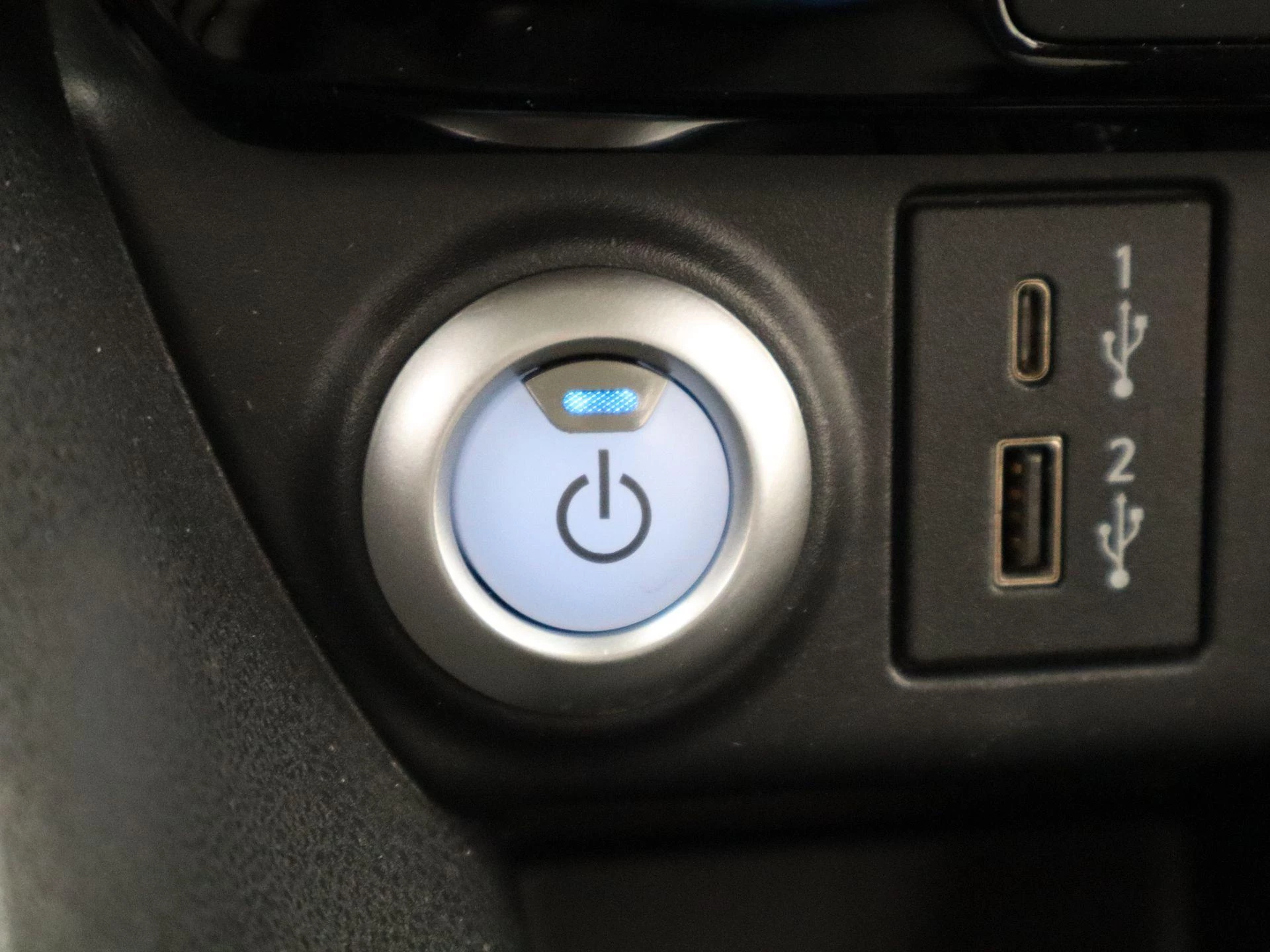 Nissan-Leaf-image-20