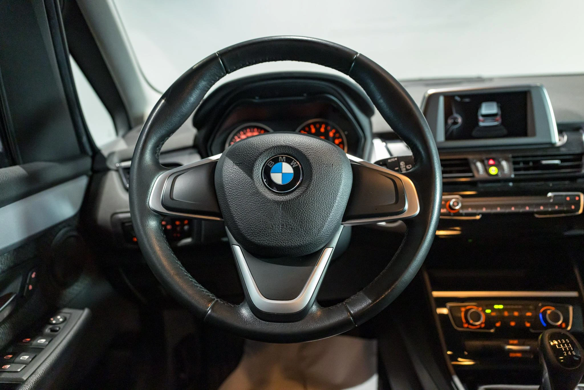 BMW-2 Reeks-image-13
