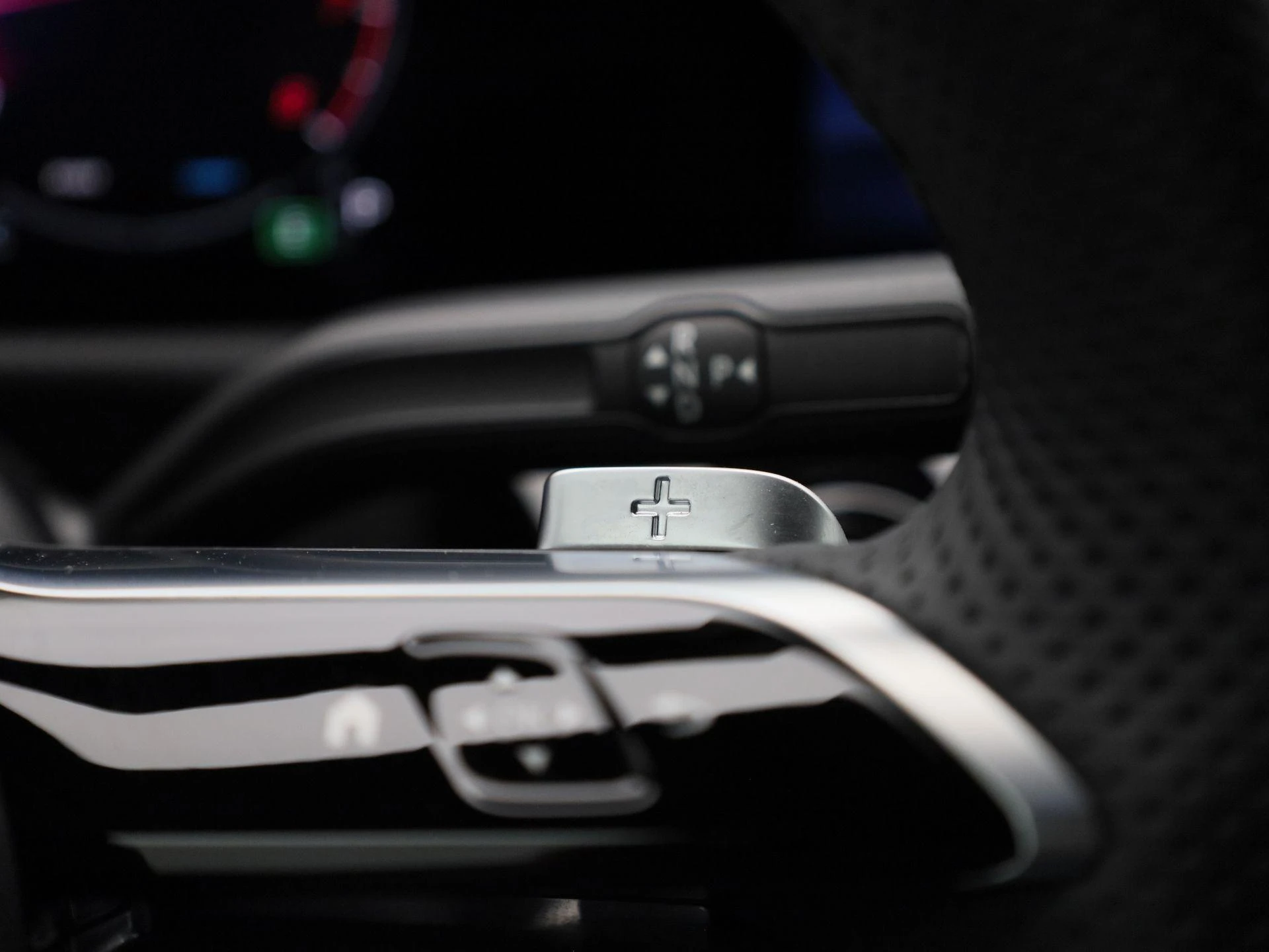 Mercedes-Benz-CLA-image-23