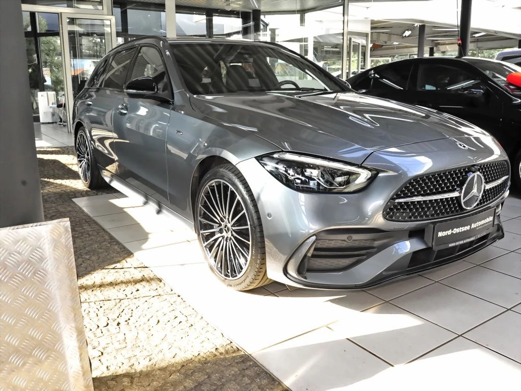 Mercedes-Benz-C-Klasse 300-image-4