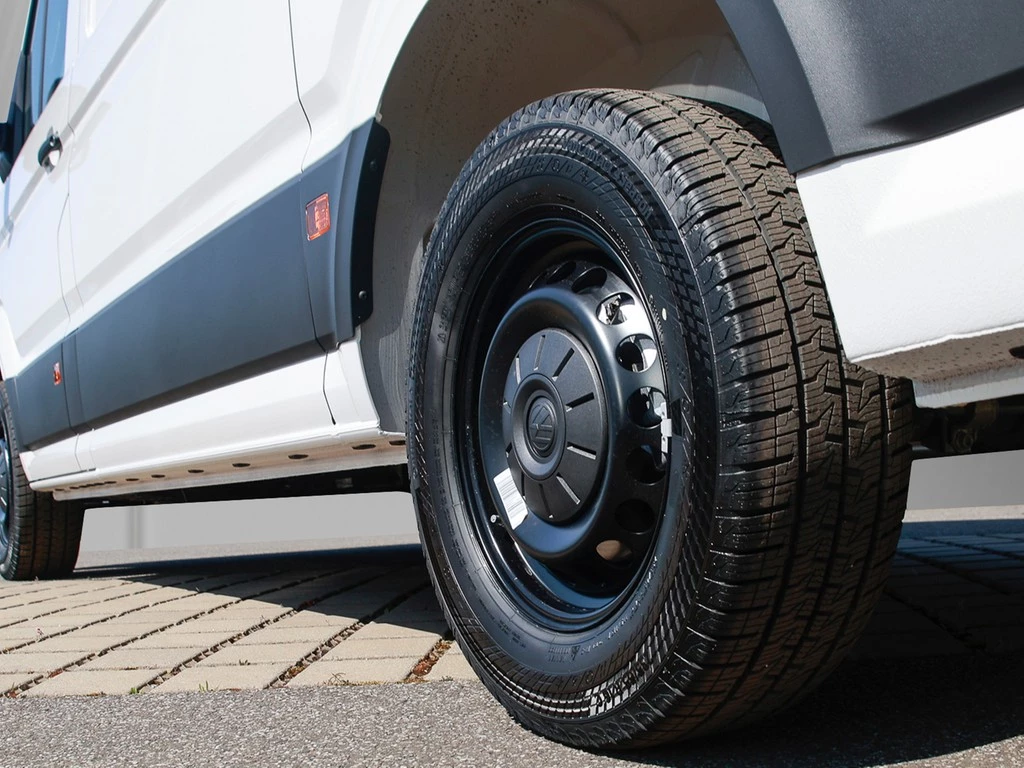 Volkswagen Crafter 35 Kasten mittellang Hochdach
