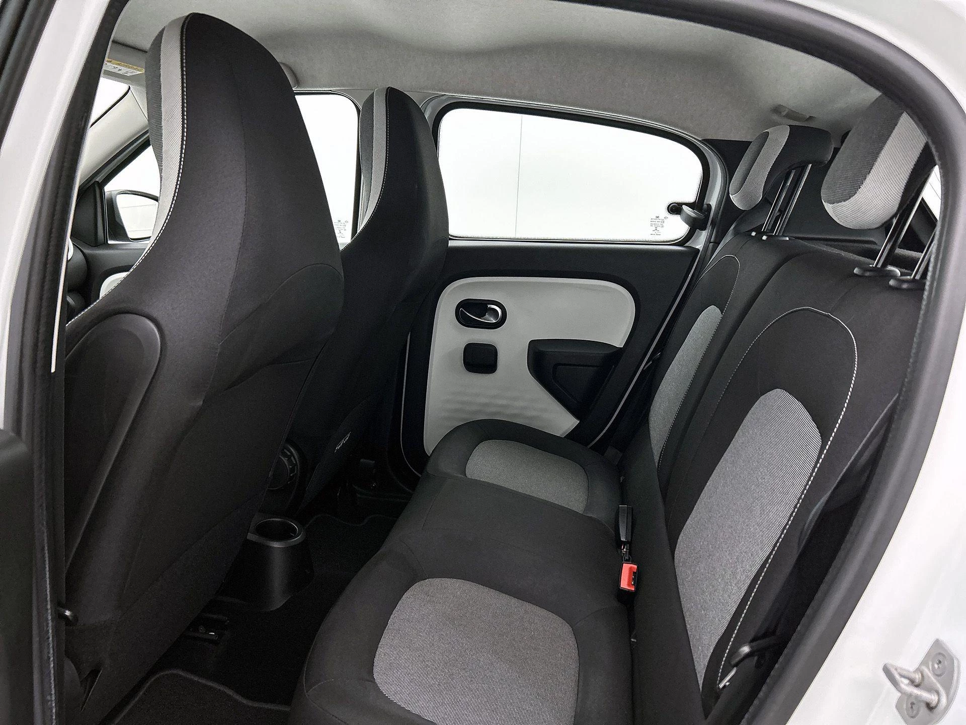 Renault-Twingo-image-25