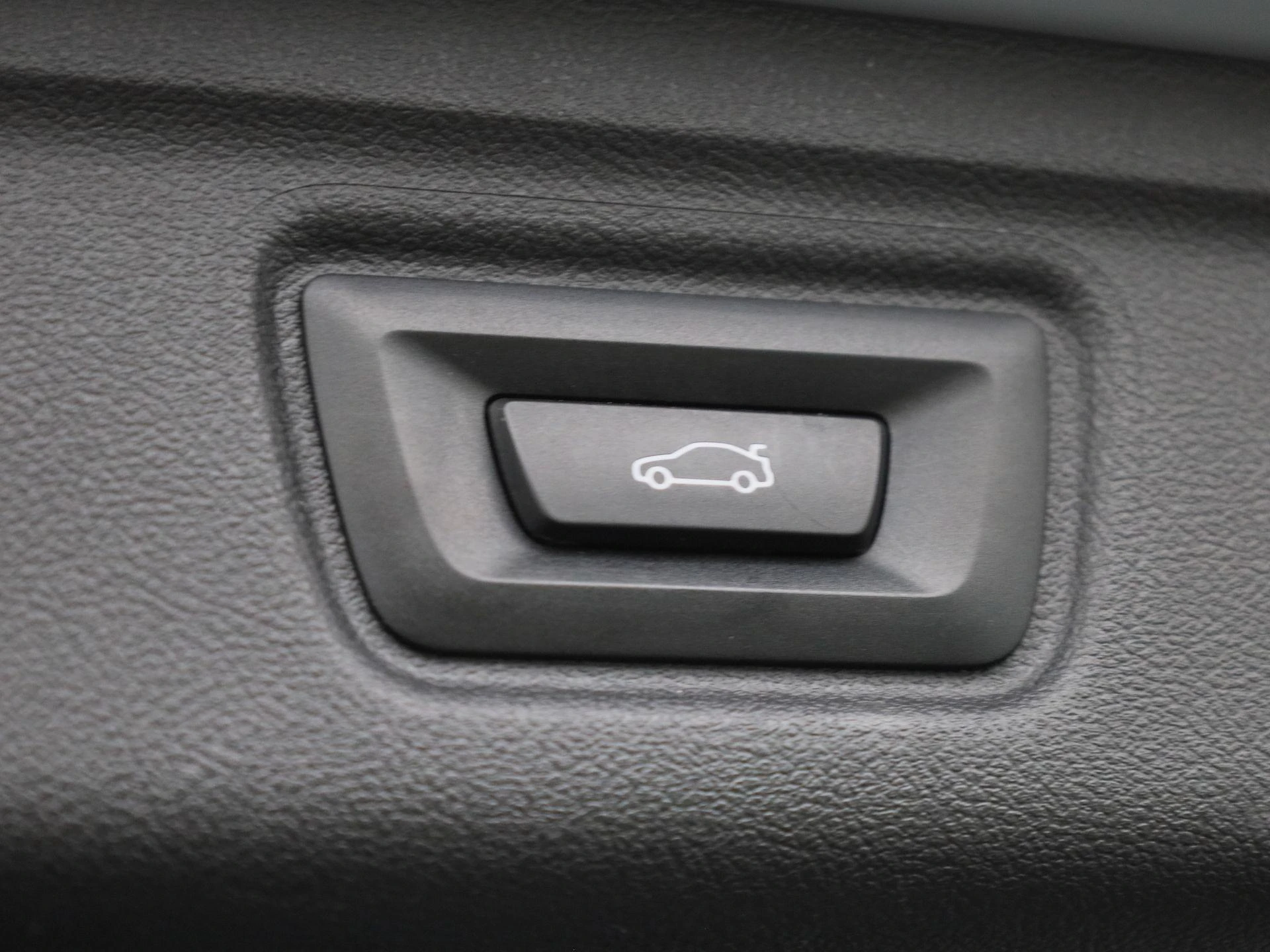 BMW-3 Serie-image-15