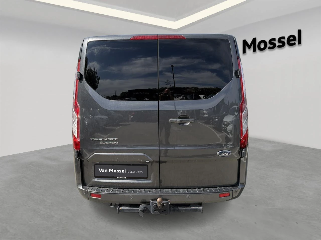 Ford-Transit Custom-image-2