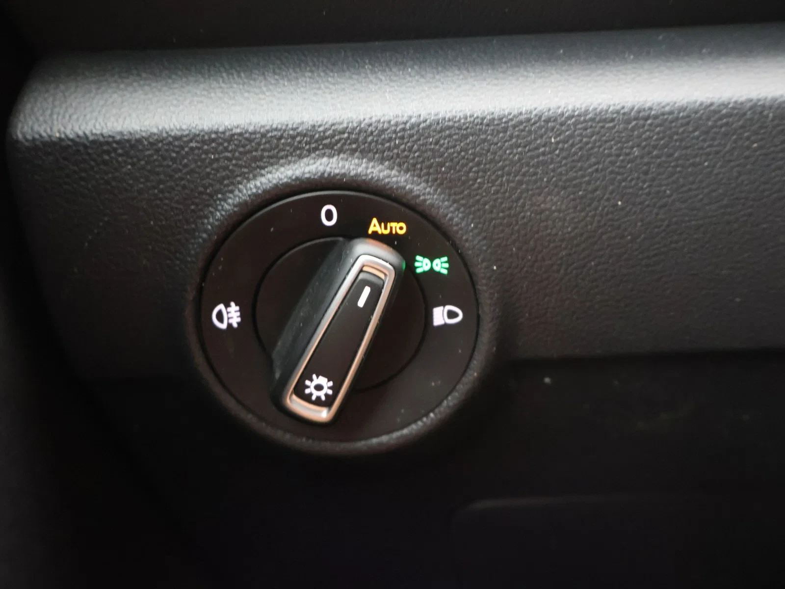 Volkswagen T-Roc T-Roc UNITED 1.5 150PK *AUTOMAAT*CAMERA*PDC*ACC*LED*APP-CONNECT*...*