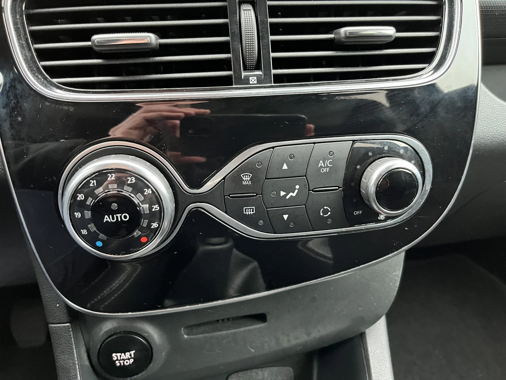 Renault-Clio-image-30