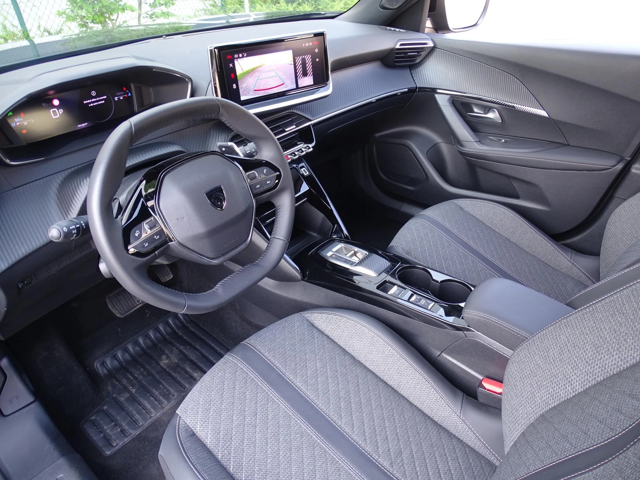 Peugeot-2008-image-8