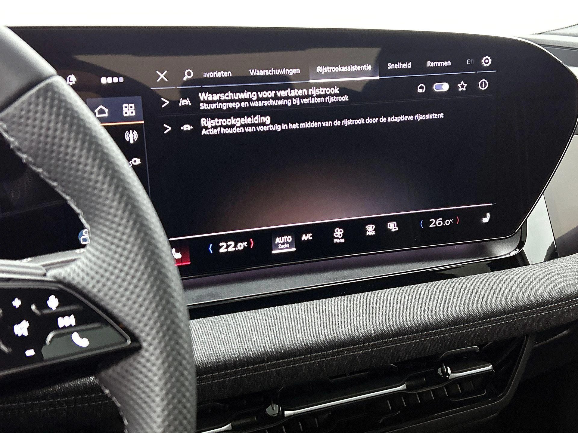 Audi-Q6 e-tron-image-14