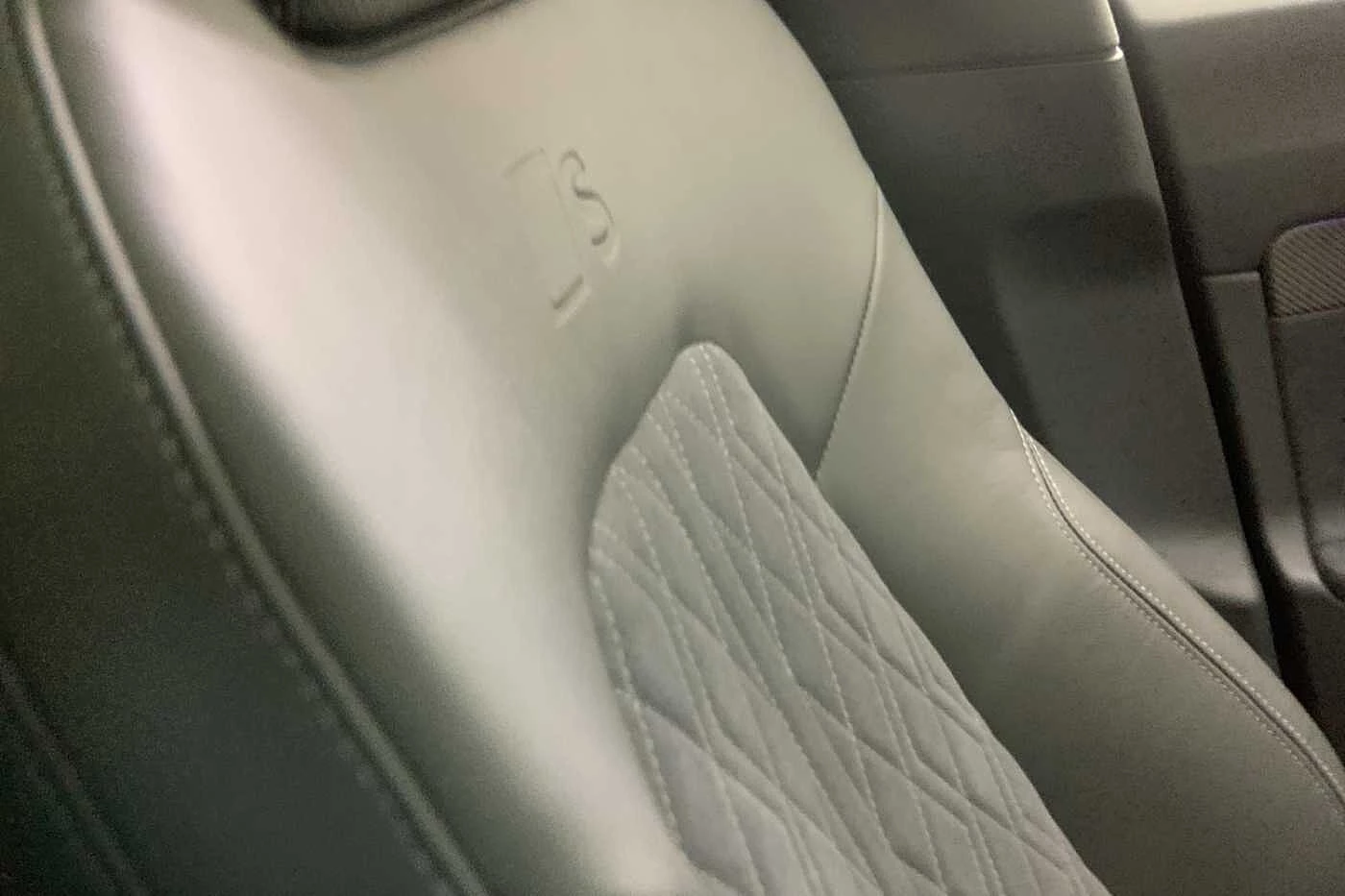 Audi-A6-image-18