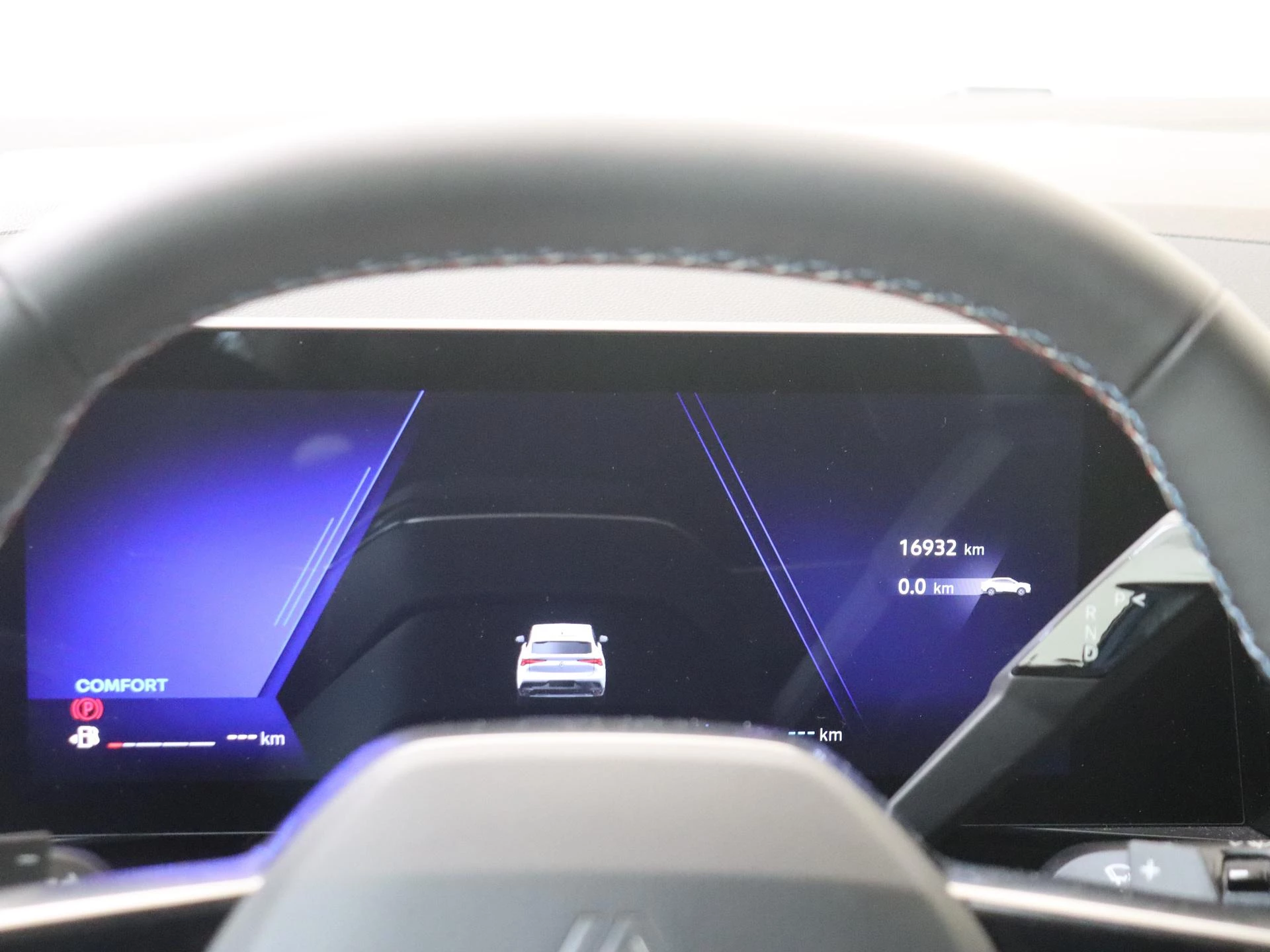 Renault-Rafale-image-15