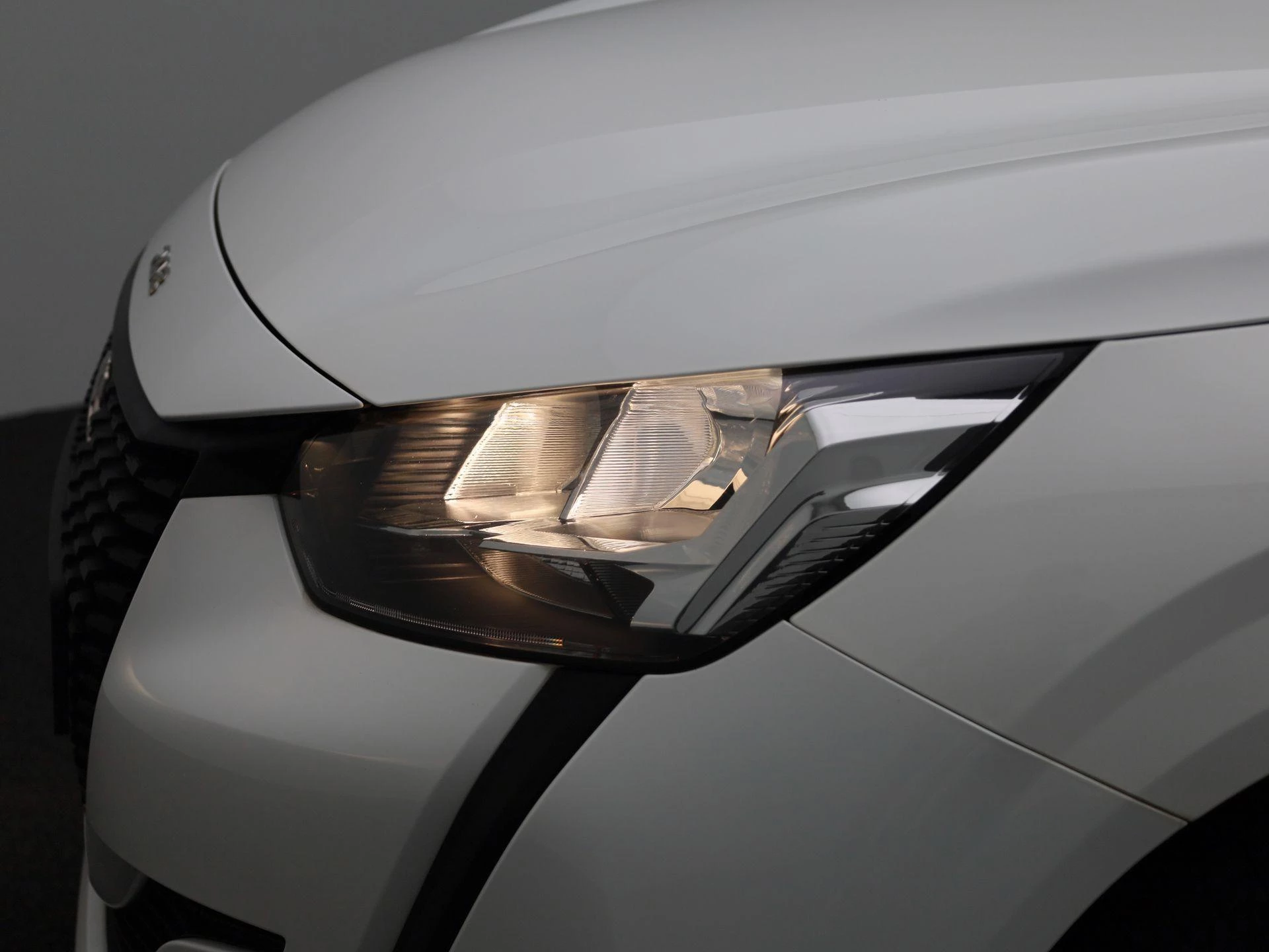 Peugeot-208-image-11