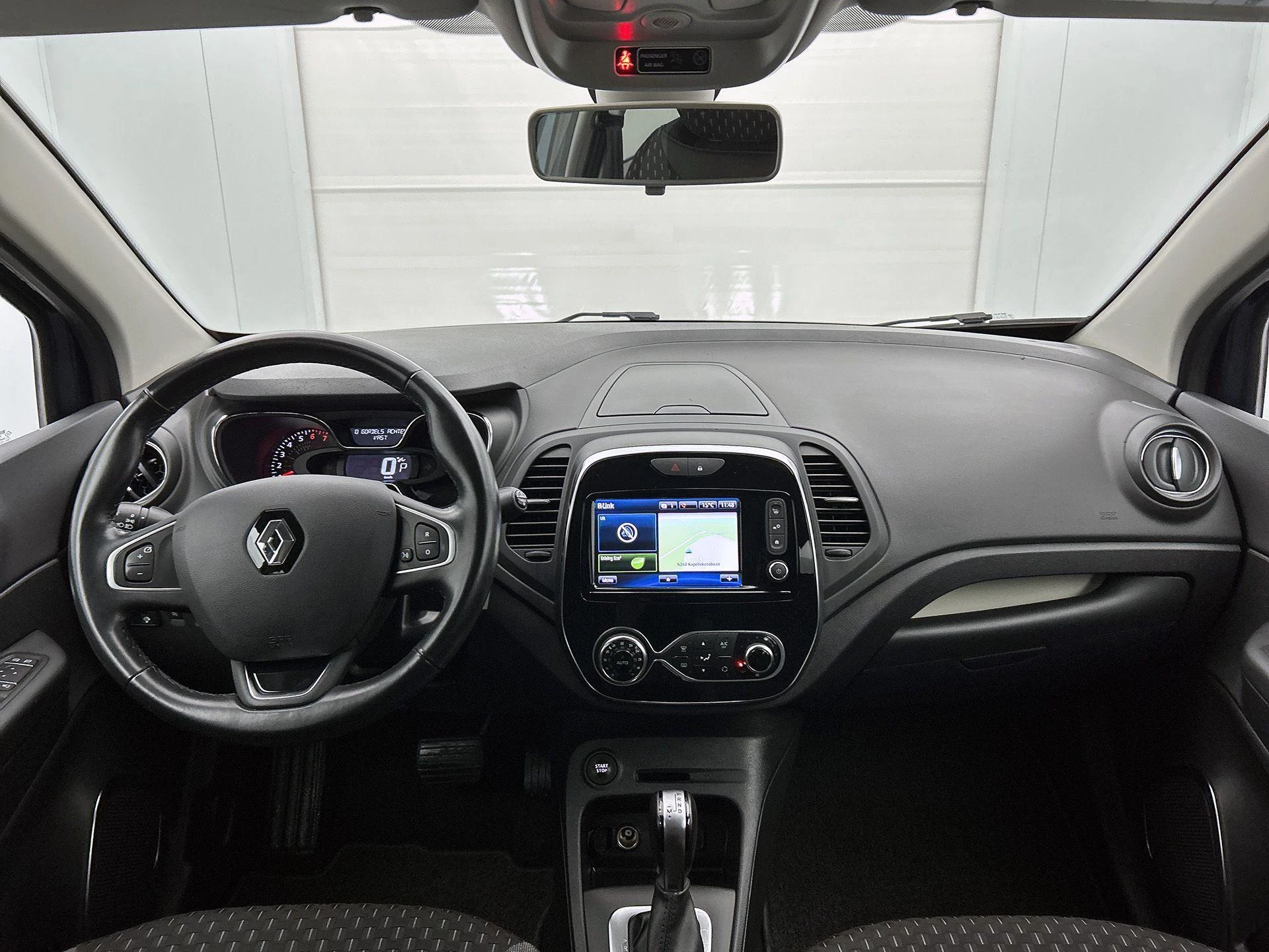 Renault-Captur-image-10