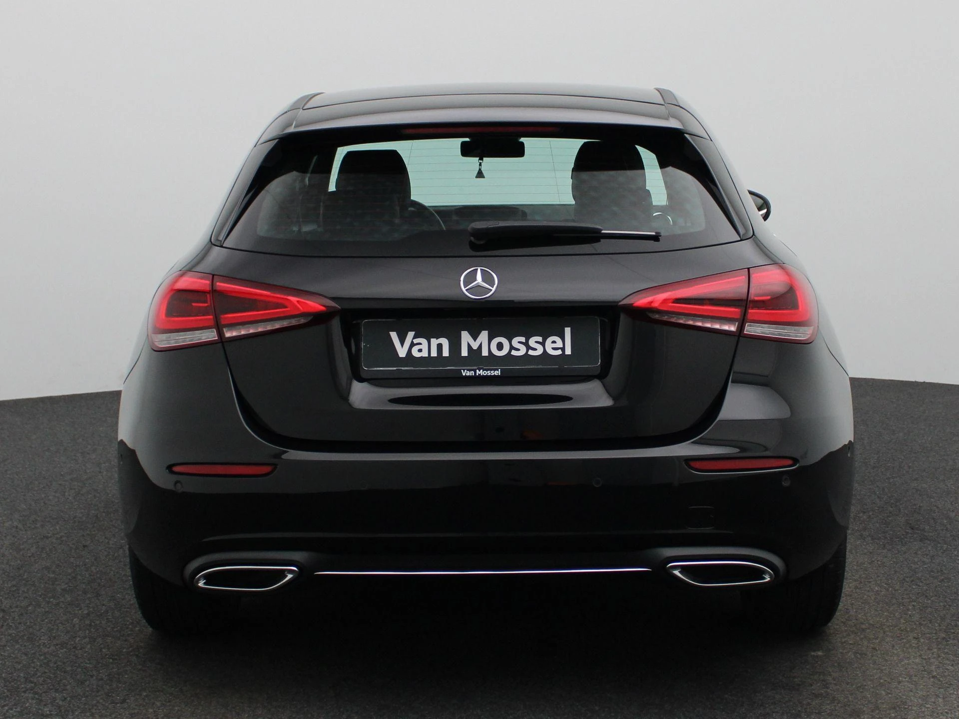 Mercedes-Benz-A-Klasse-image-4