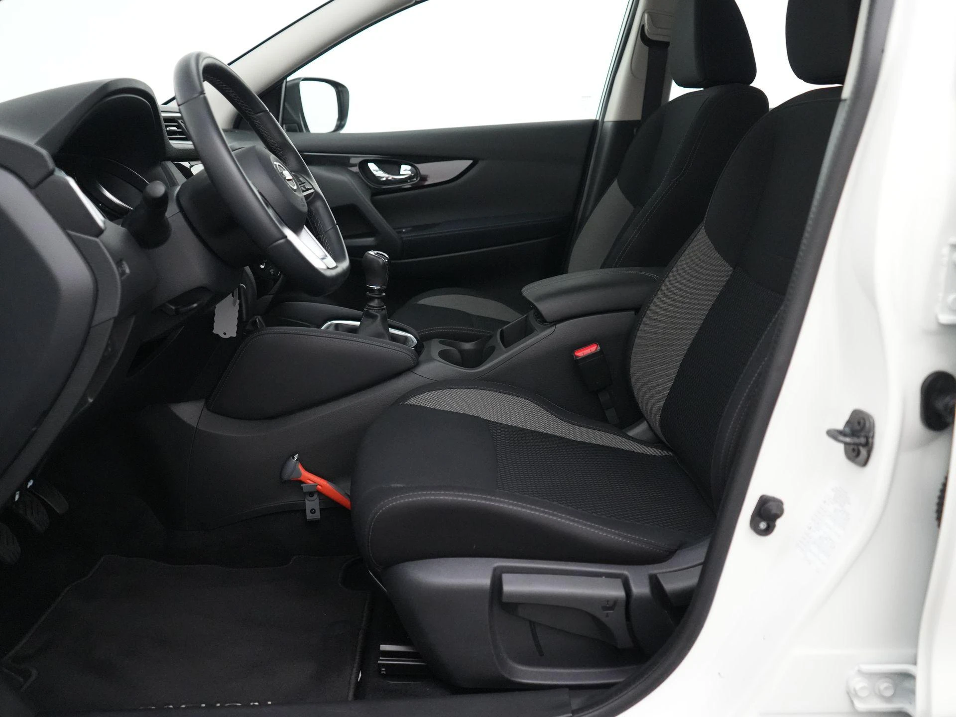 Nissan-QASHQAI-image-29