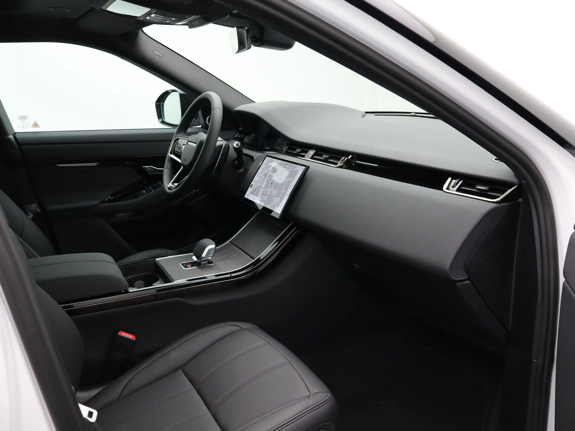 Land Rover-Range Rover Evoque-image-33