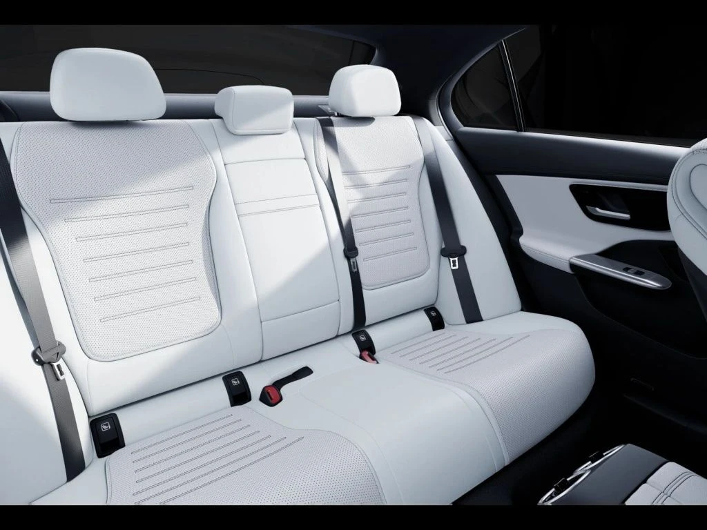 Mercedes-Benz-C-Klasse 180-image-11