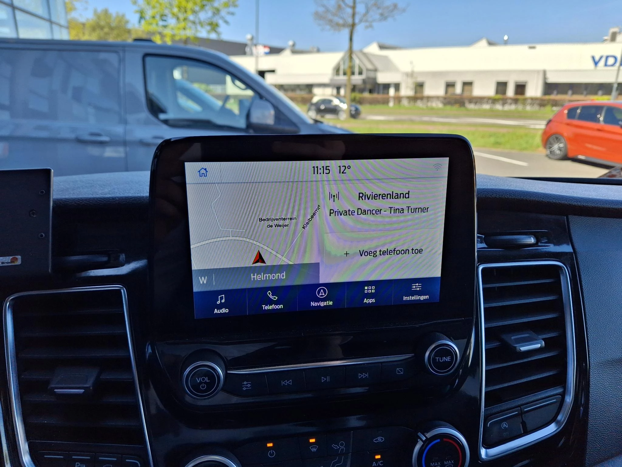 Ford-Transit Custom-image-16