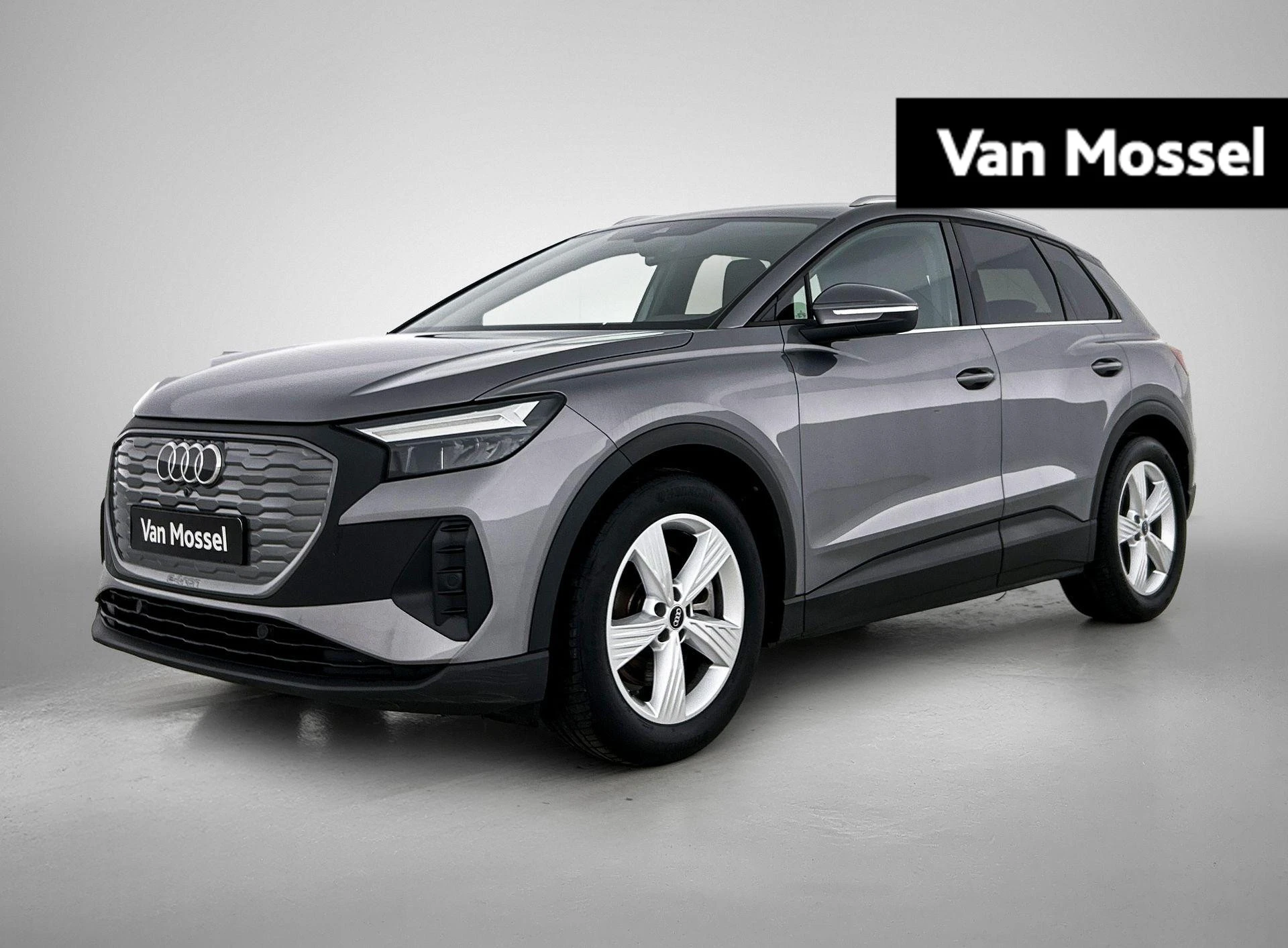 Audi-Q4 e-tron-image-0