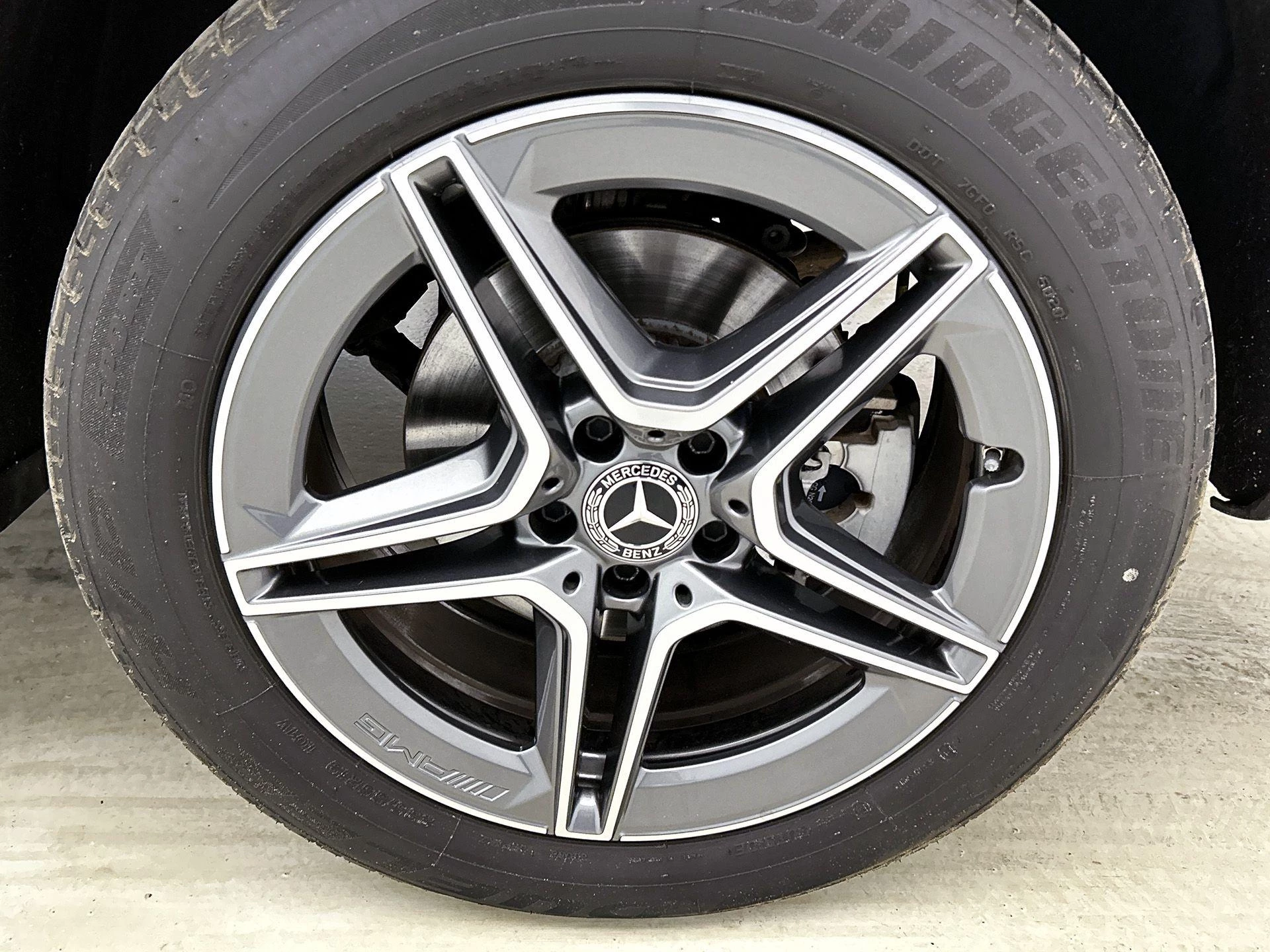 Mercedes-Benz-GLC-image-34