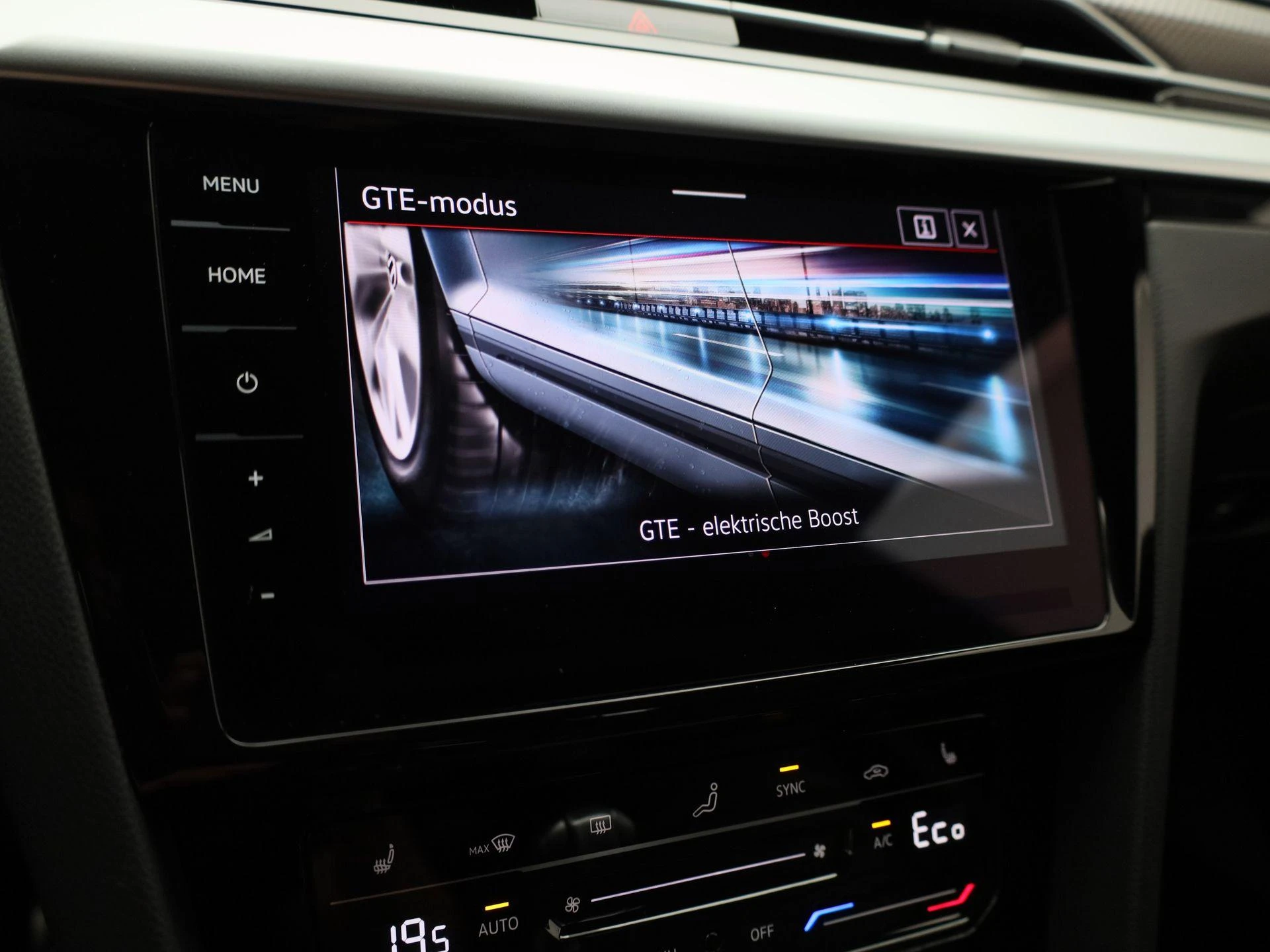 Volkswagen-Arteon-image-34