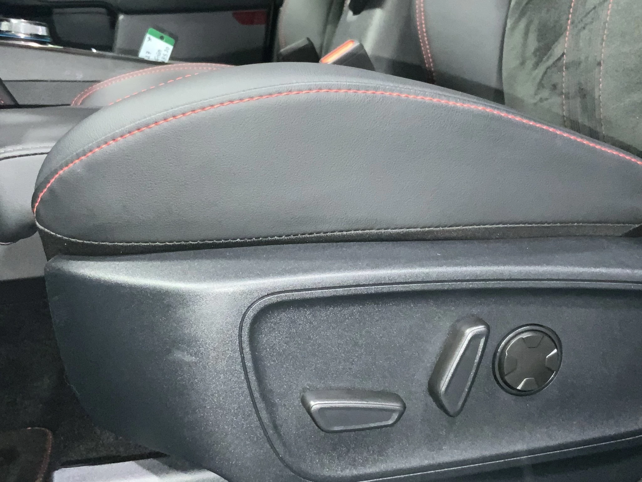 Ford Kuga ST-Line X Aut.*360GRAD*LED-MATRIX*NAVI*GRA*WINTER-PKT.