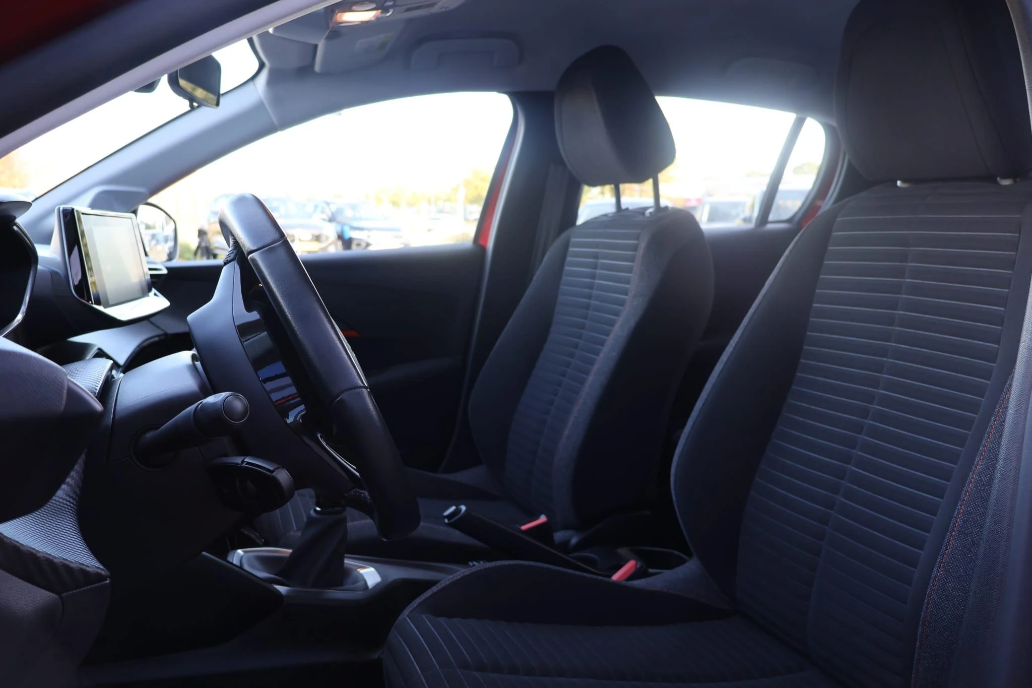 Peugeot-208-image-9