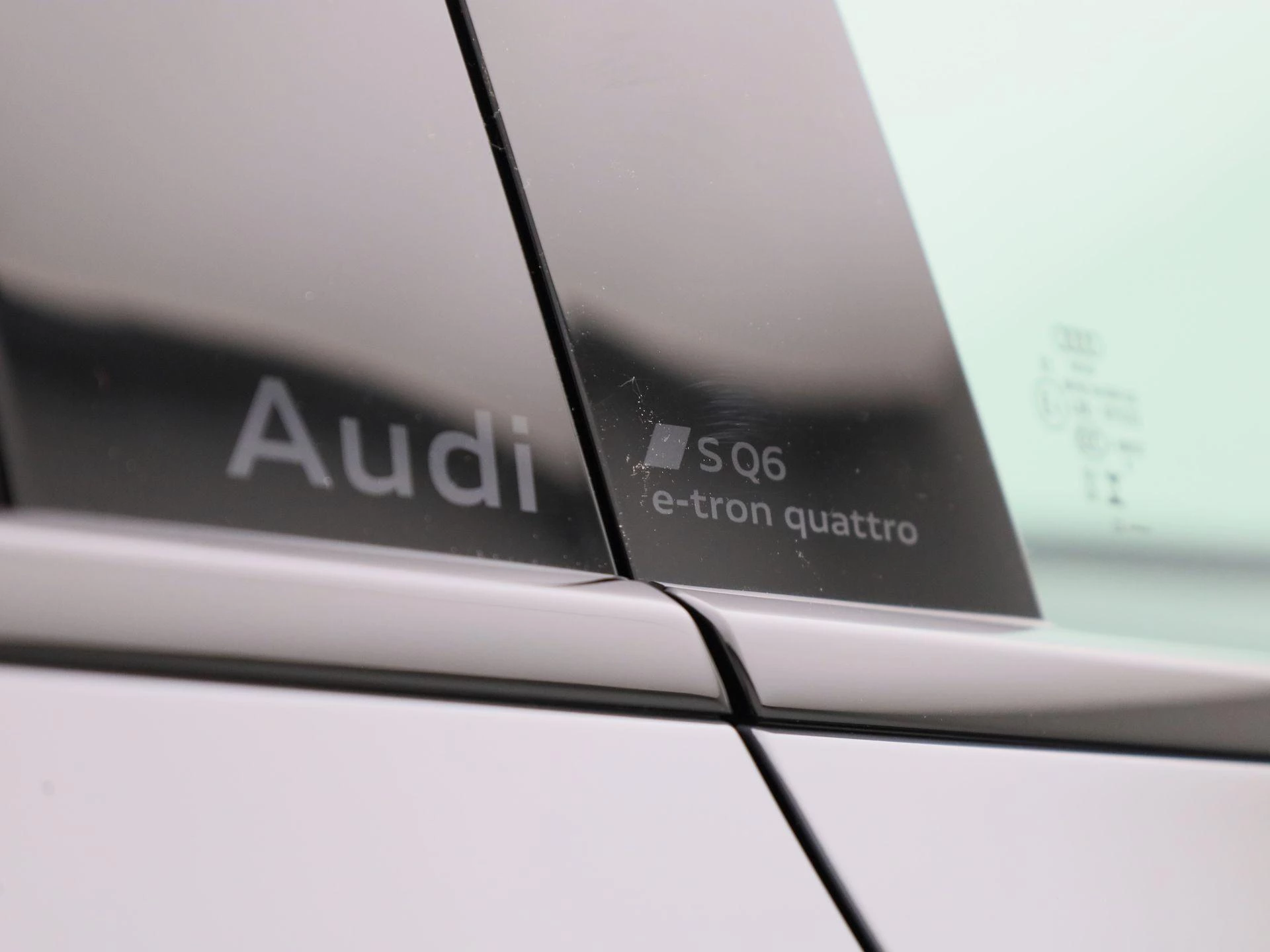 Audi-Q6 e-tron-image-50