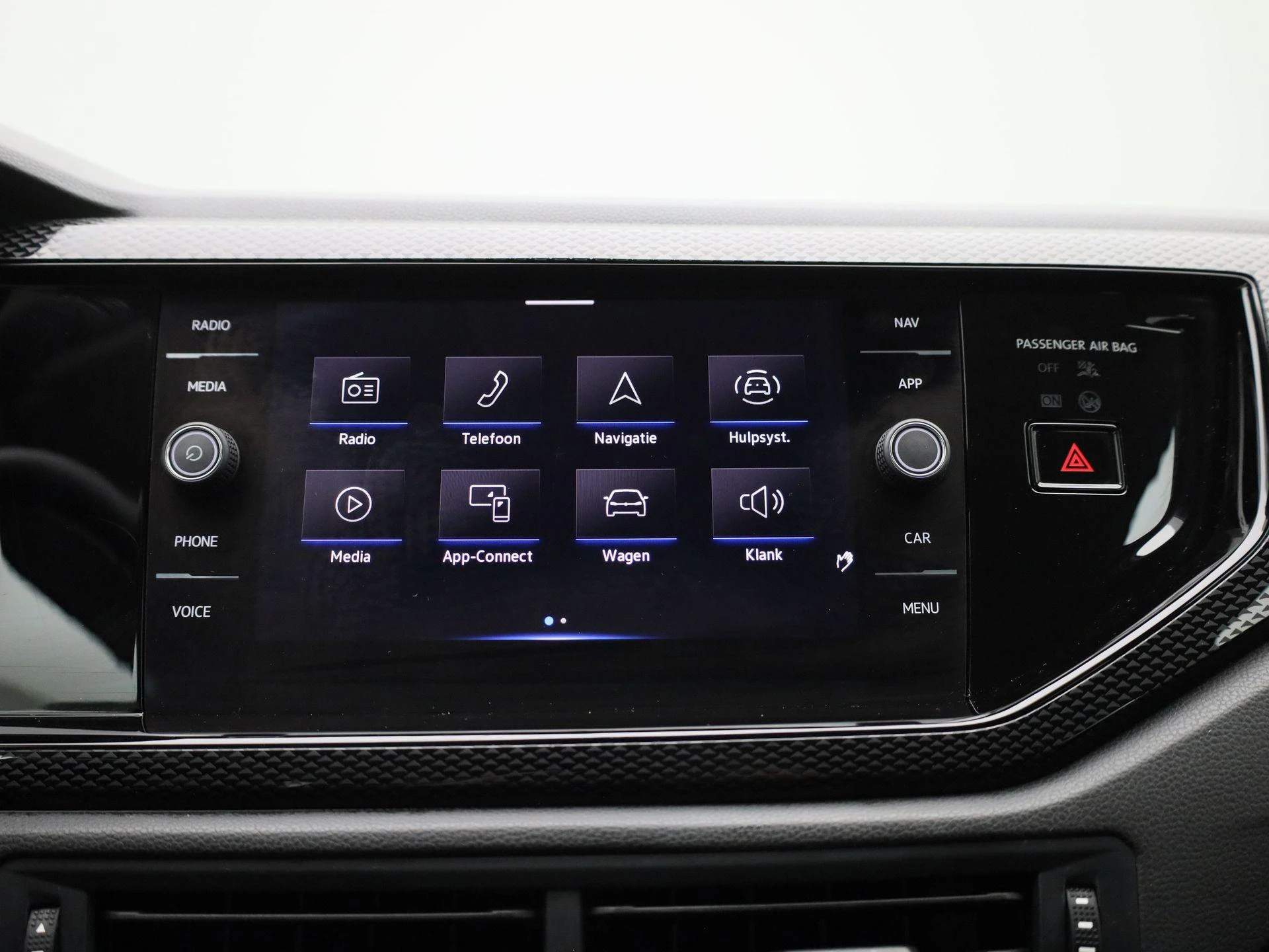 Volkswagen-Polo-image-26