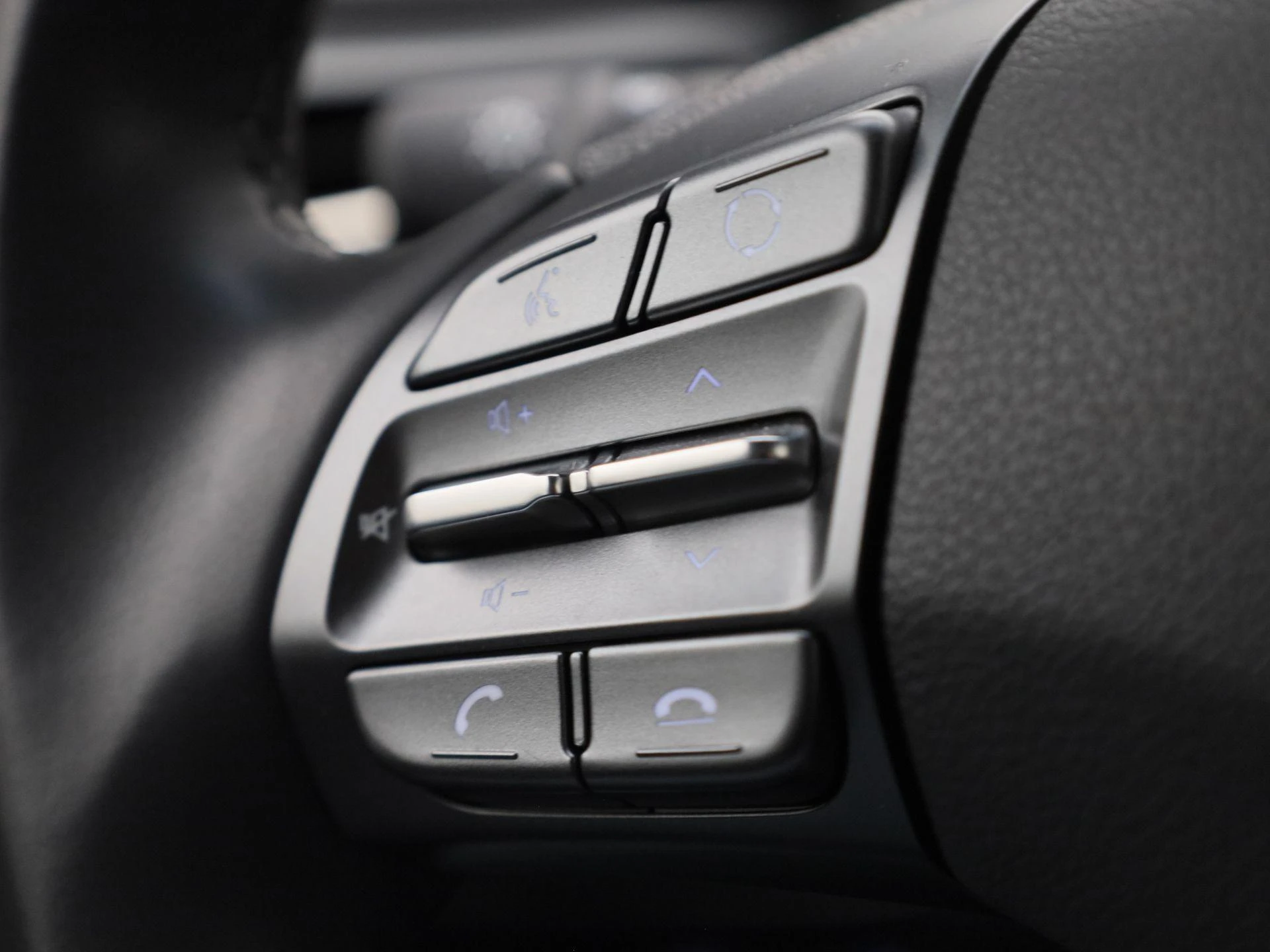 Hyundai-IONIQ-image-17