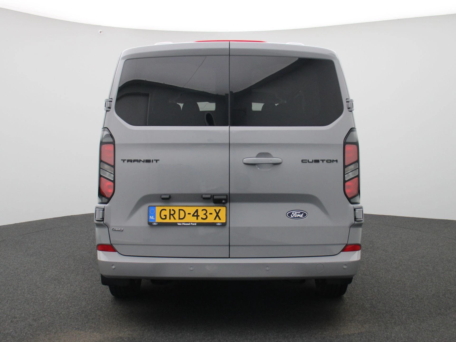 Ford-Transit Custom-image-4