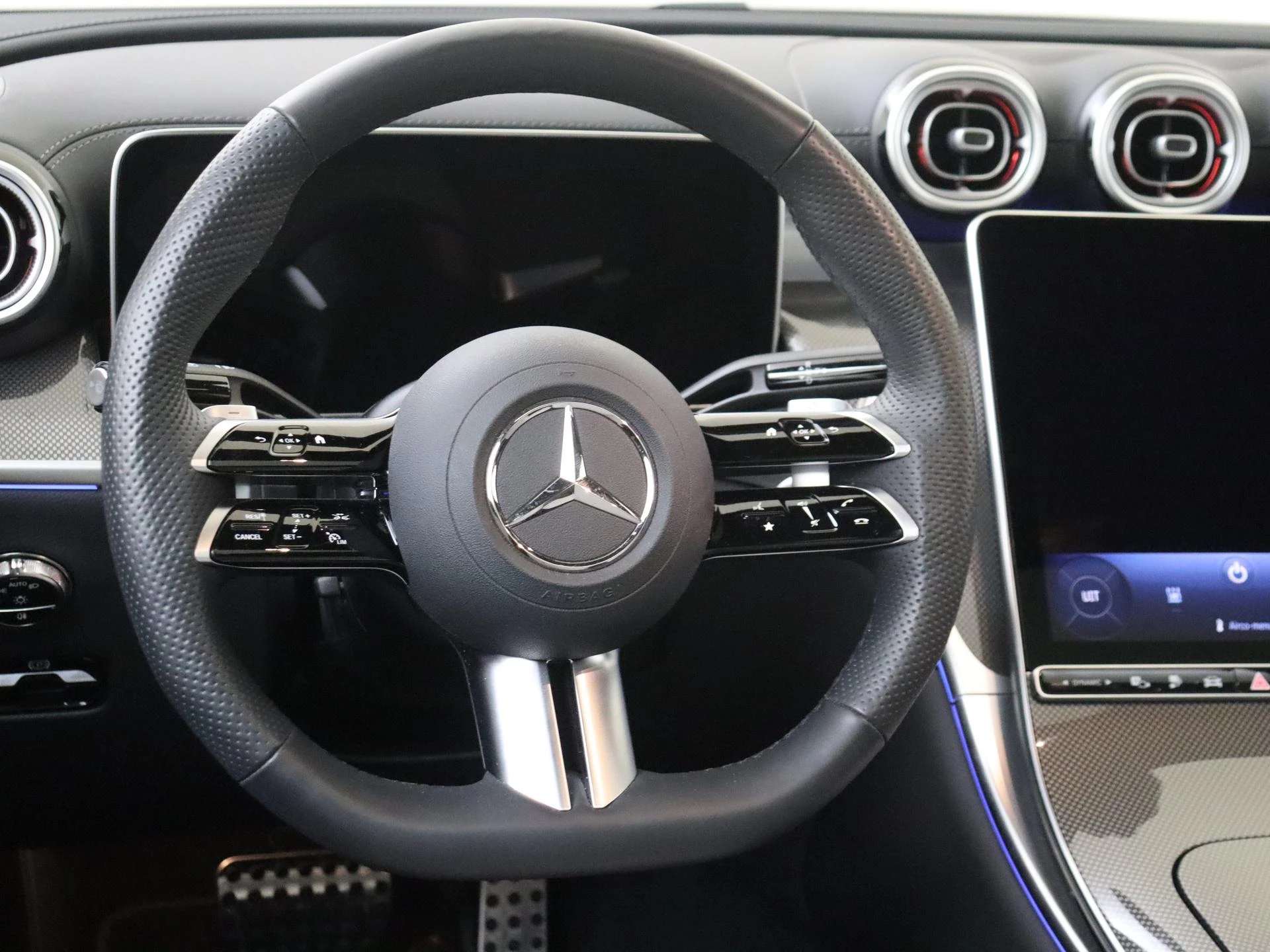 Mercedes-Benz-GLC-image-9