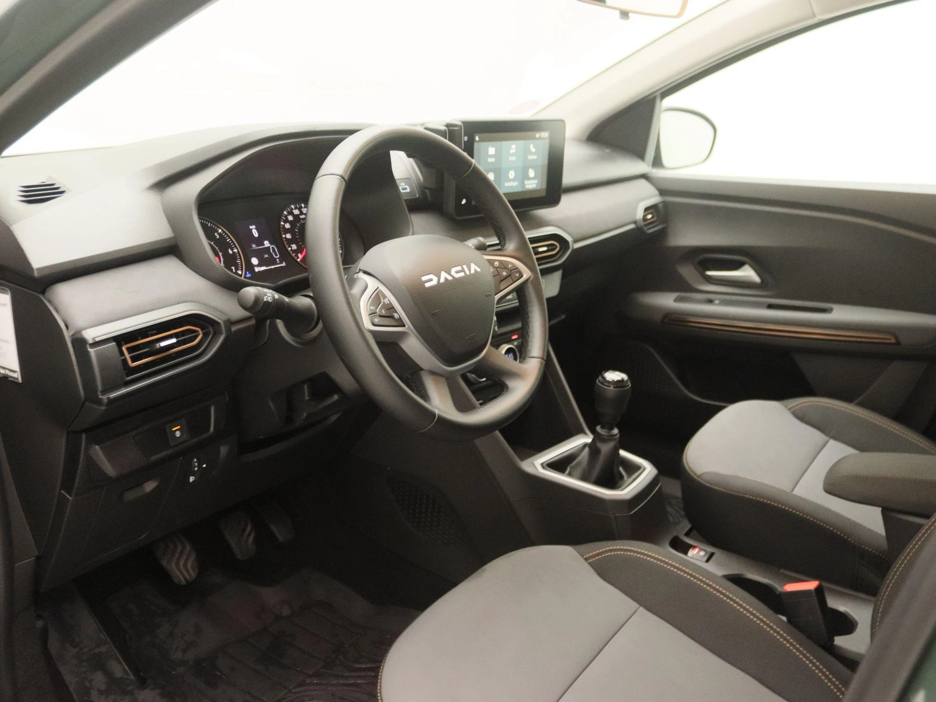 Dacia-Sandero Stepway-image-20