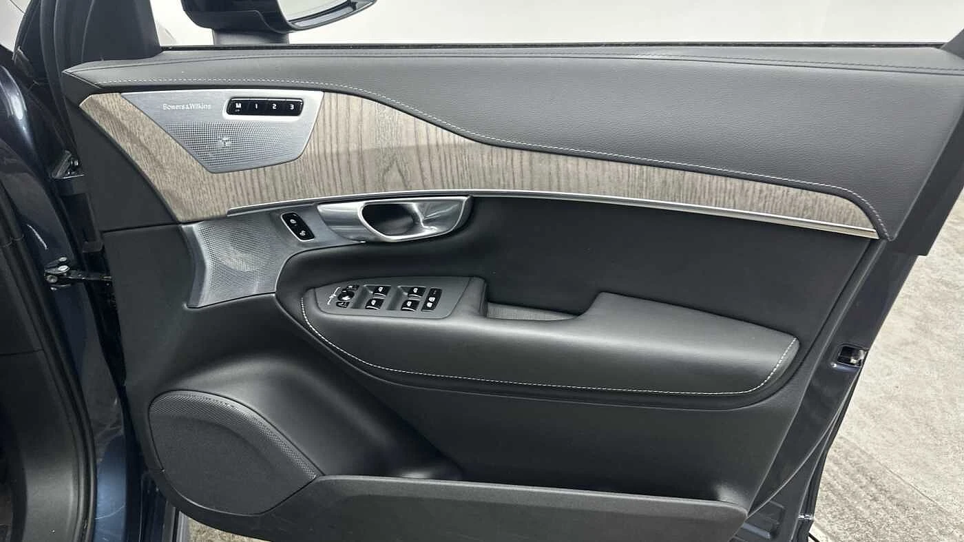 Volvo-XC90-image-21