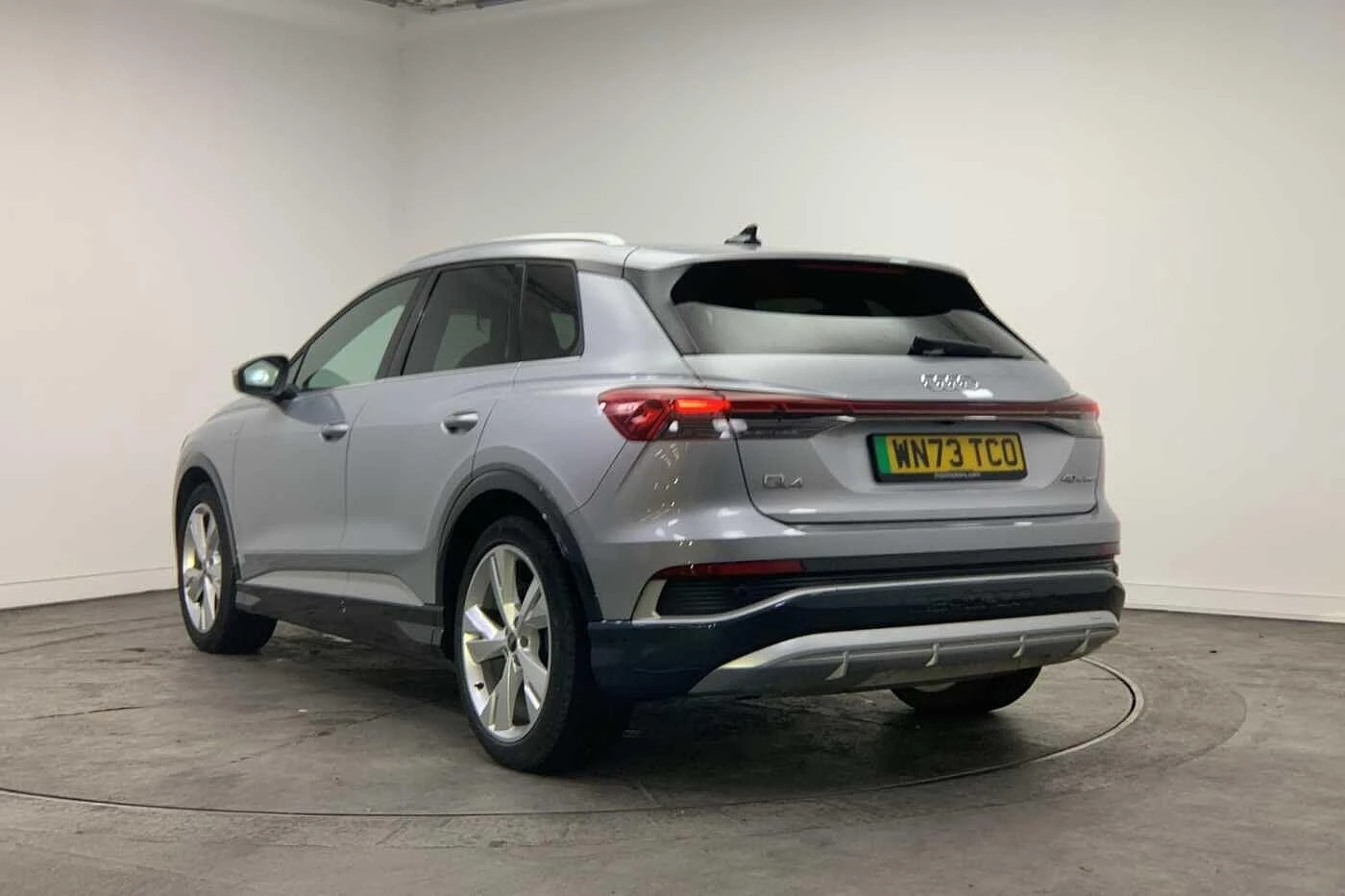 Audi-Q4 e-tron-image-2