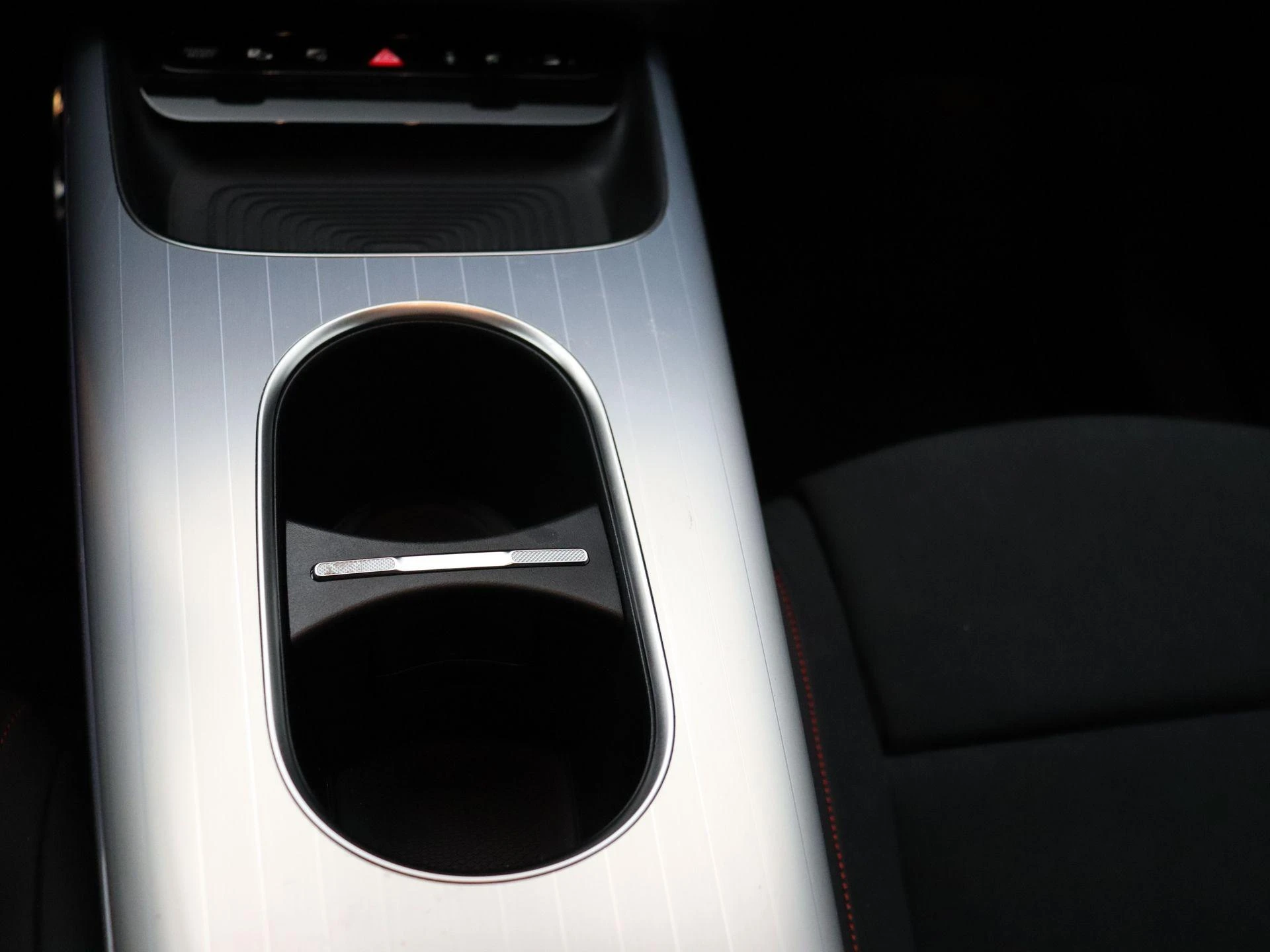Mercedes-Benz-CLA-image-21