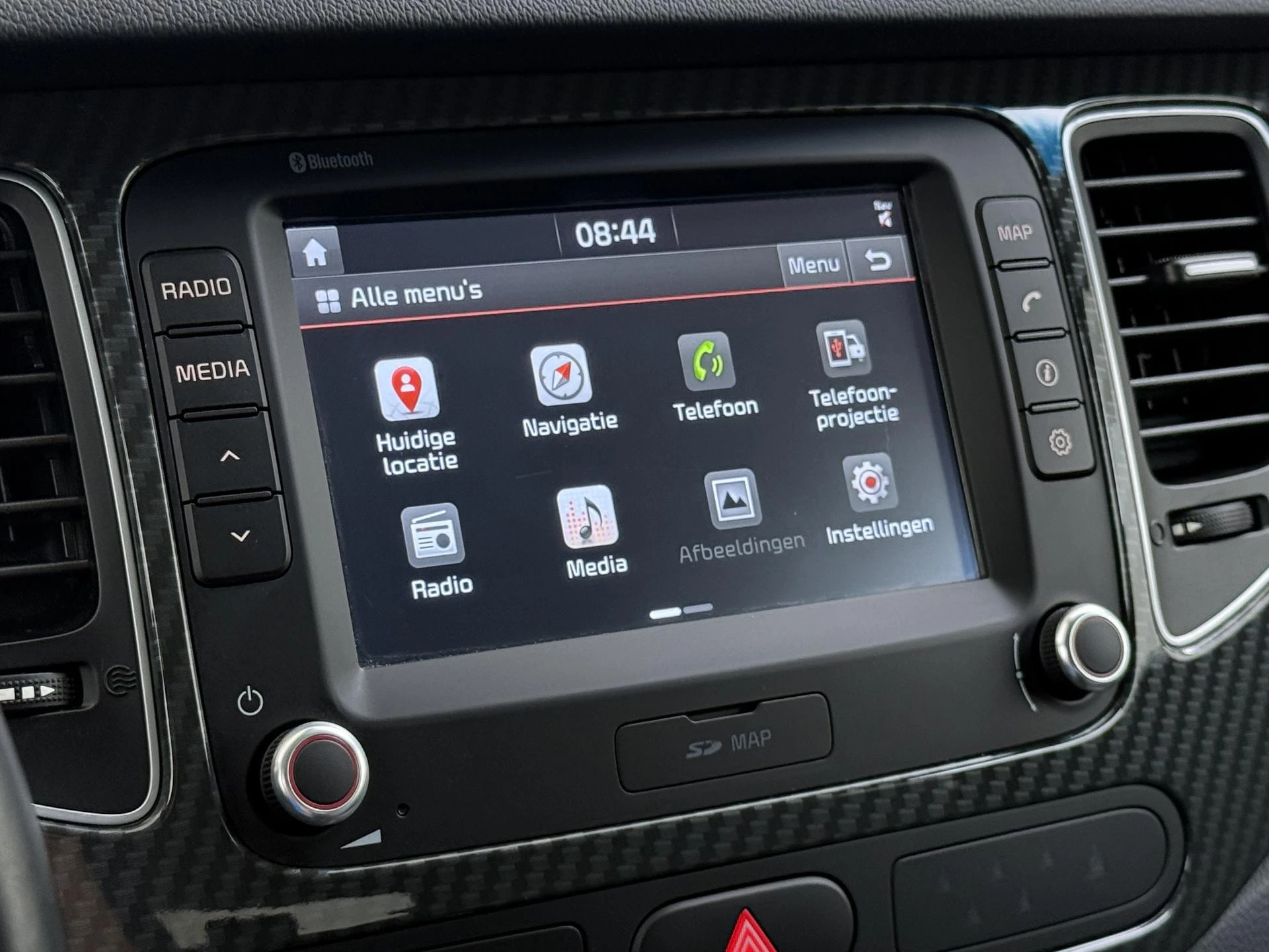 Kia-Carens-image-25
