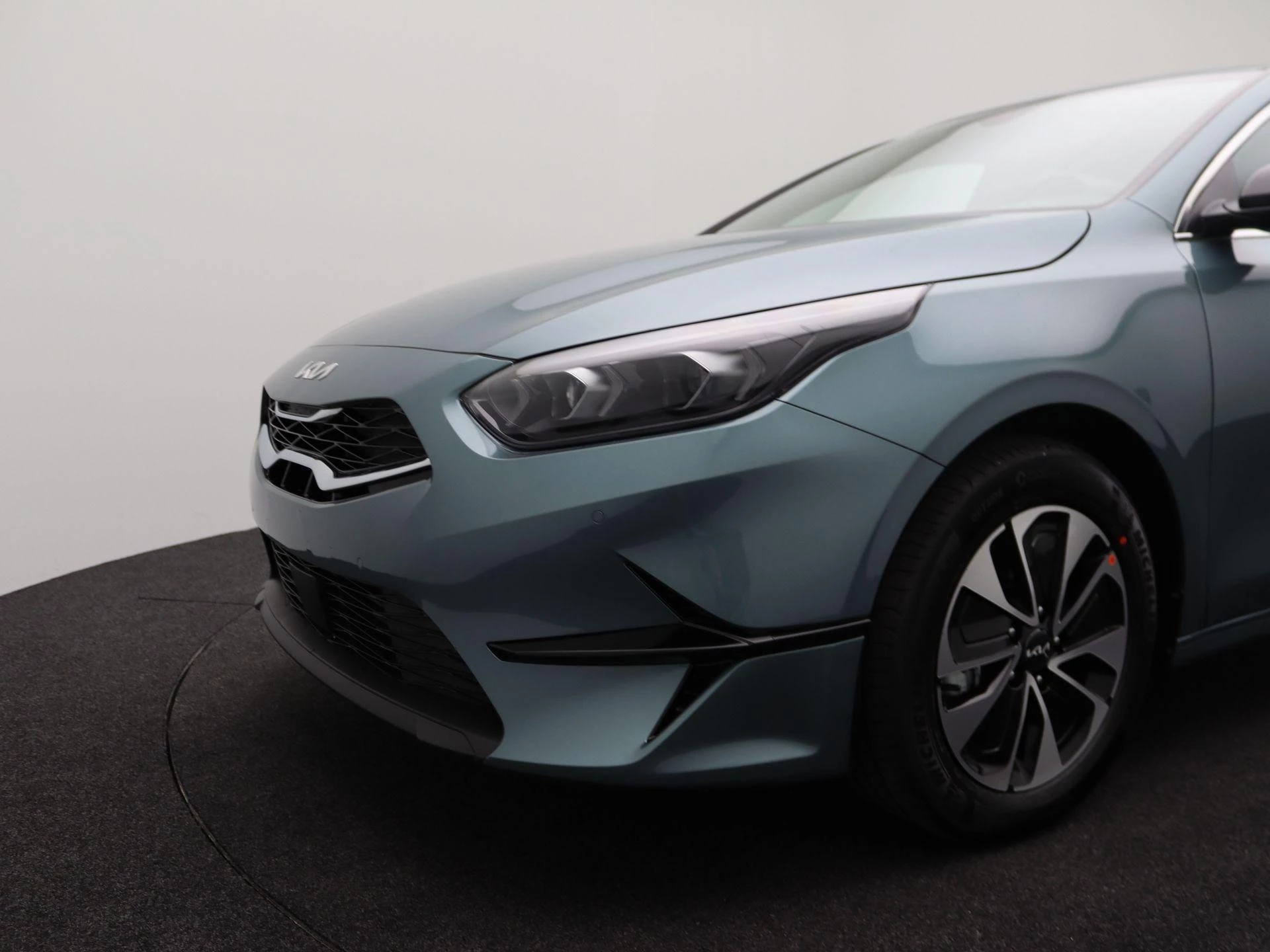 Kia-Ceed Sportswagon-image-34